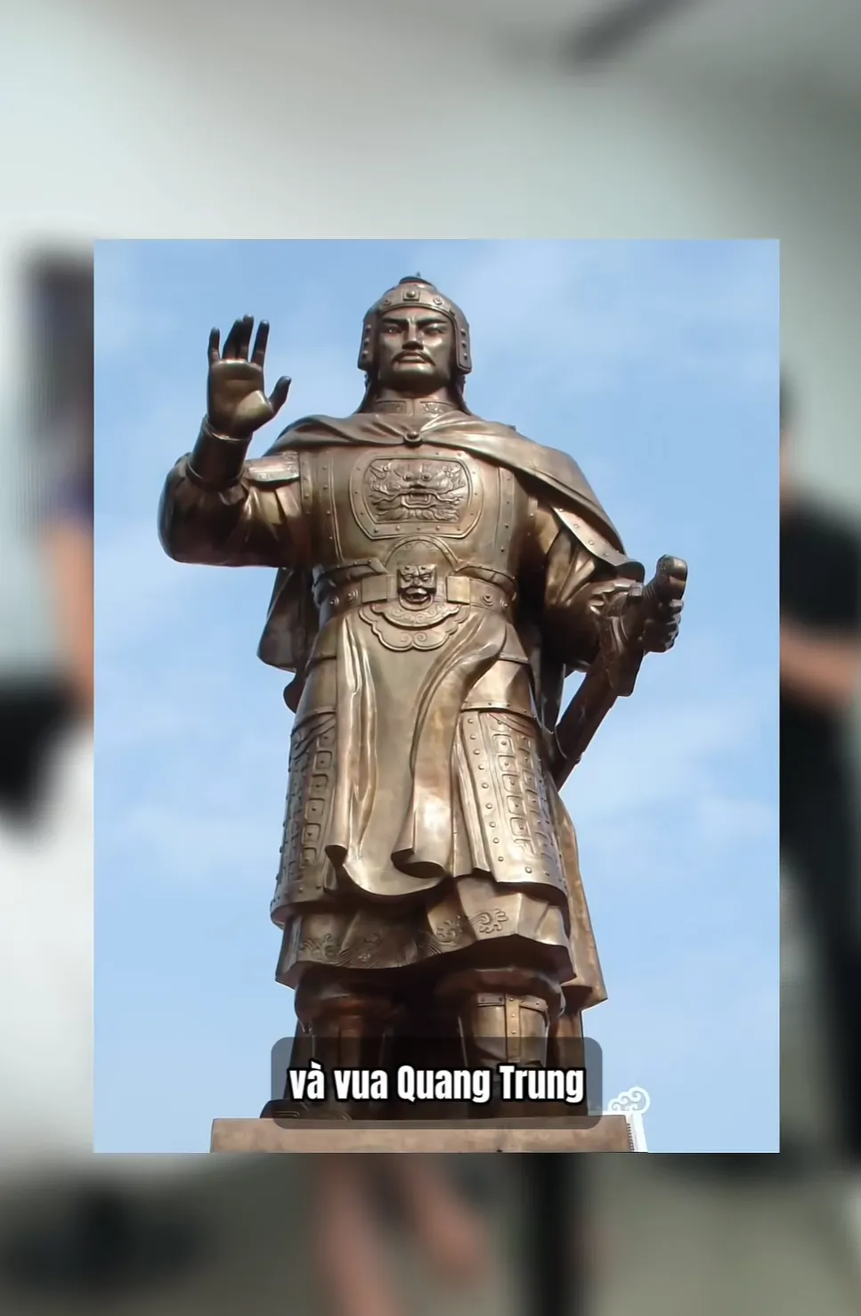 y-nhi-lai-khien-cdm-day-song-khi-ke-ten-minh-dau-tien-trong-so-3-nguoi-noi-tieng-o-binh-dinh-4