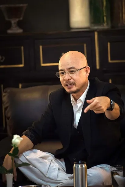 dung-coi-thuong-nguoi-lam-nghe-giai-tri-ong-chu-trung-nguyen-dang-le-nguyen-vu-noi-gi-ve-nguoi-dep