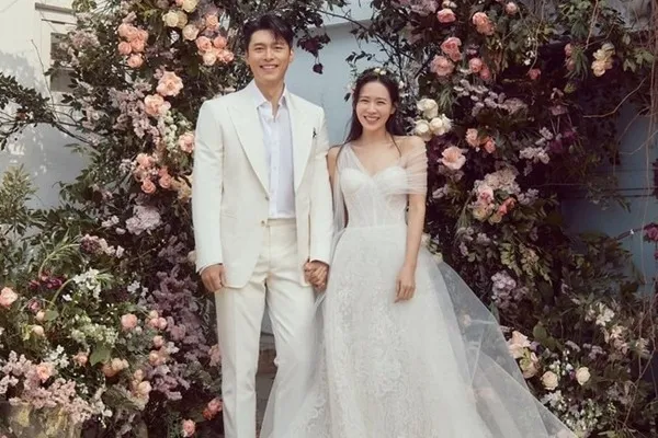 Sau 4 năm, Hạ Cánh Nơi Anh nay mới lộ cái kết ban đầu cực viên mãn cho cặp Hyun Bin - Son Ye Jin