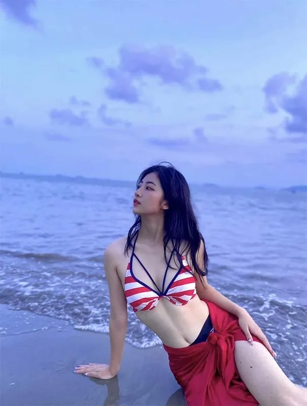 Đời thường đối lập phim của cô bạn thân bị ghét ở Làng Trong Phố: Là hoa khôi sở hữu nhan sắc dịu dàng