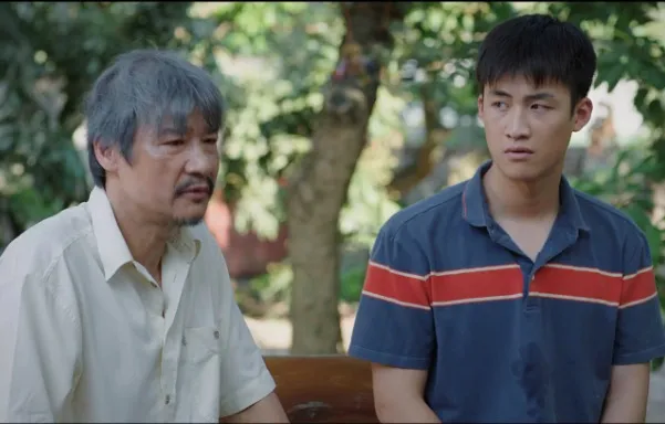 Có thân thế bí ẩn trong Món Quà Của Cha, diễn viên Duy Khánh ngoài đời hóa ra là em trai diễn viên quen mặt