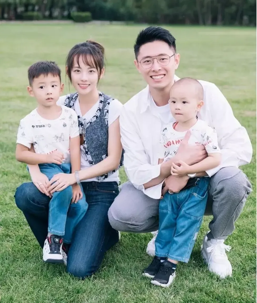 Truong Gia Nghe va Mai Sieu