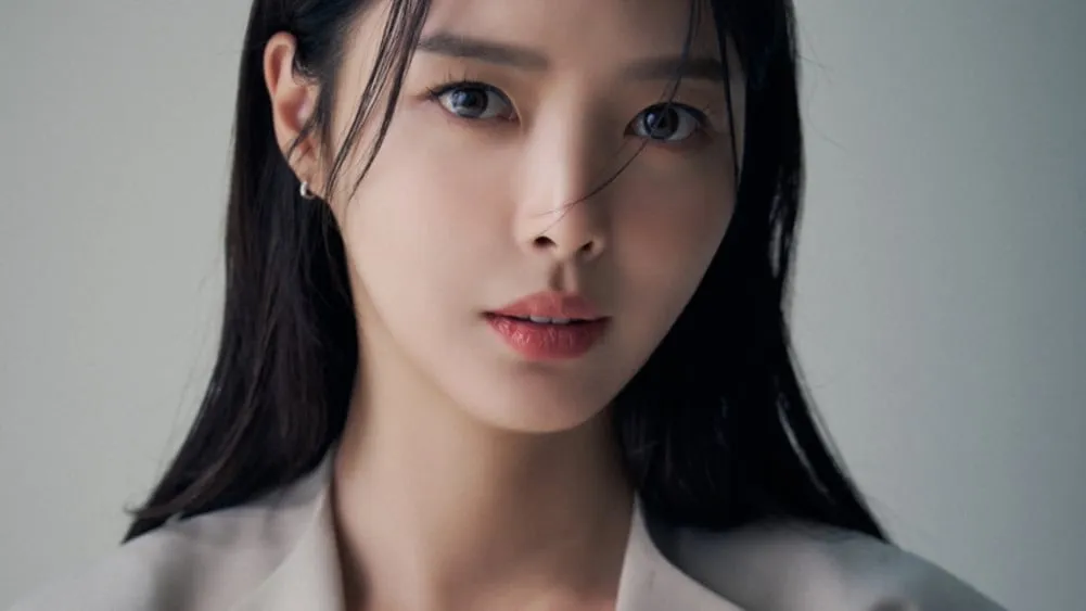Uhm Hyun Kyung 