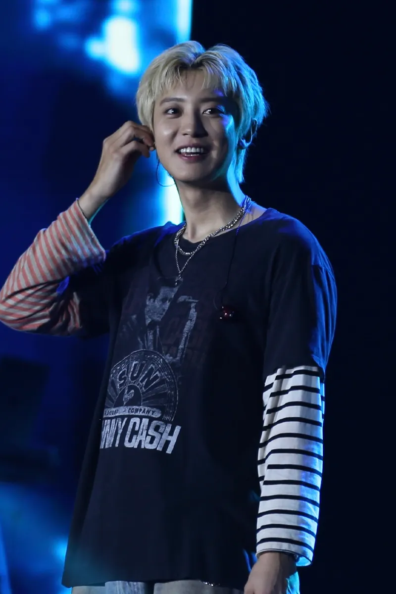 chanyeol-thanh-vien-exo-don-tim-fan-viet-khi-doi-non-la-hat-see-tinh-bang-tieng-viet