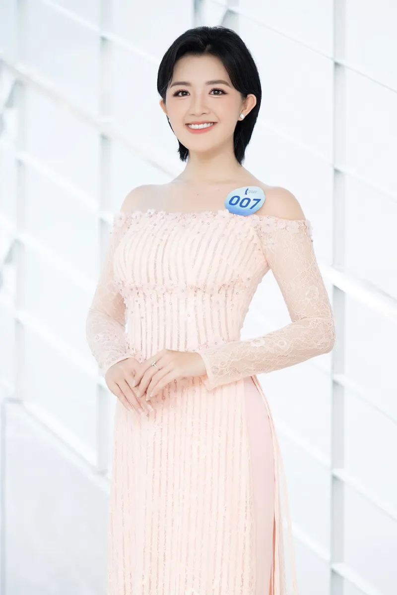 quan-han-xoa-anh-voi-trai-bac-si-cong-khai-tinh-yeu-moi-gay-sot