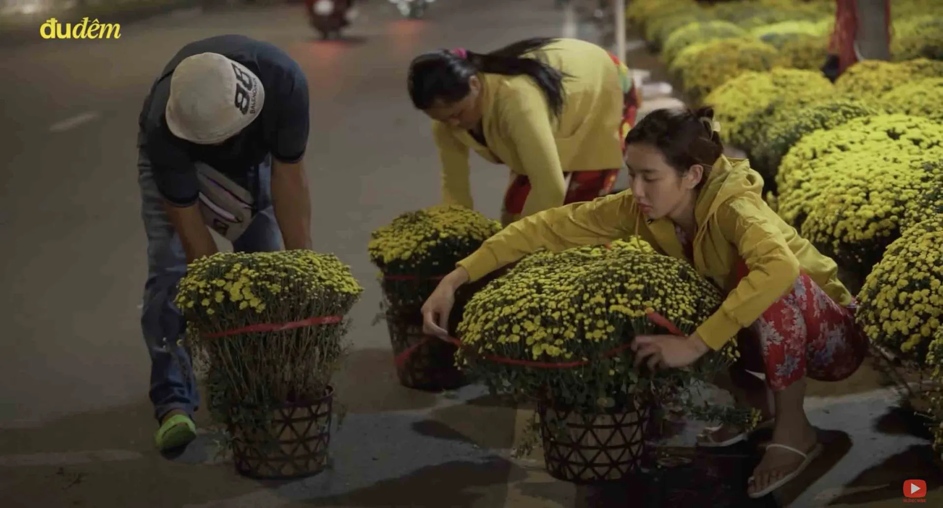 THÙY TIÊN - ĐU ĐÊM