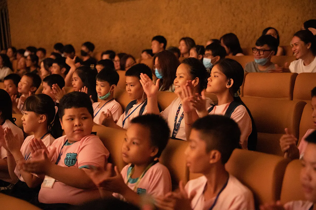 5. Cat Tuong va khan gia15