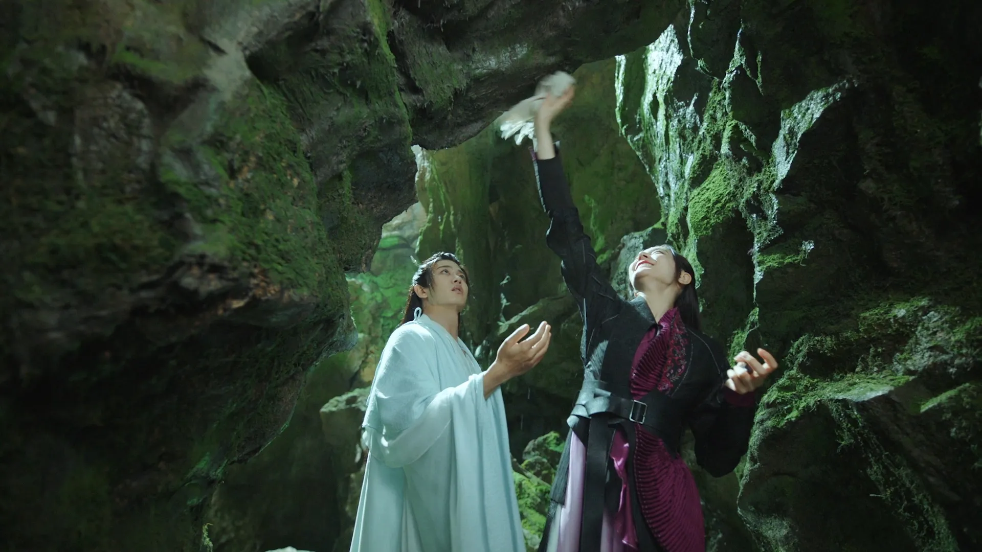 Địch Lệ Nhiệt Ba-Nhậm Gia Luân