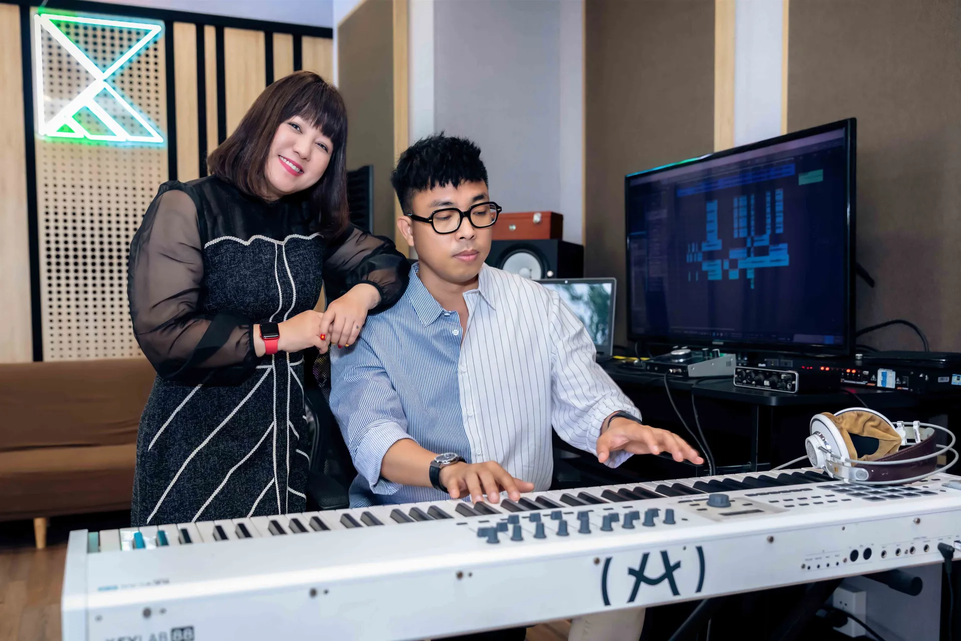 album ky quan thu 8 va cau chuyen ve tinh cam gia dinh day xuc dong cua nguyen hong thuan-1