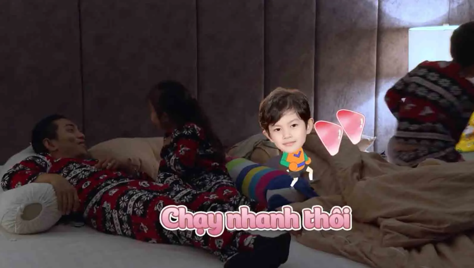 me-vang-nha-ba-la-sieu-nhan-tap-6-bao-nhi-nha-le-duong-bao-lam-khoc-khong-ngung21