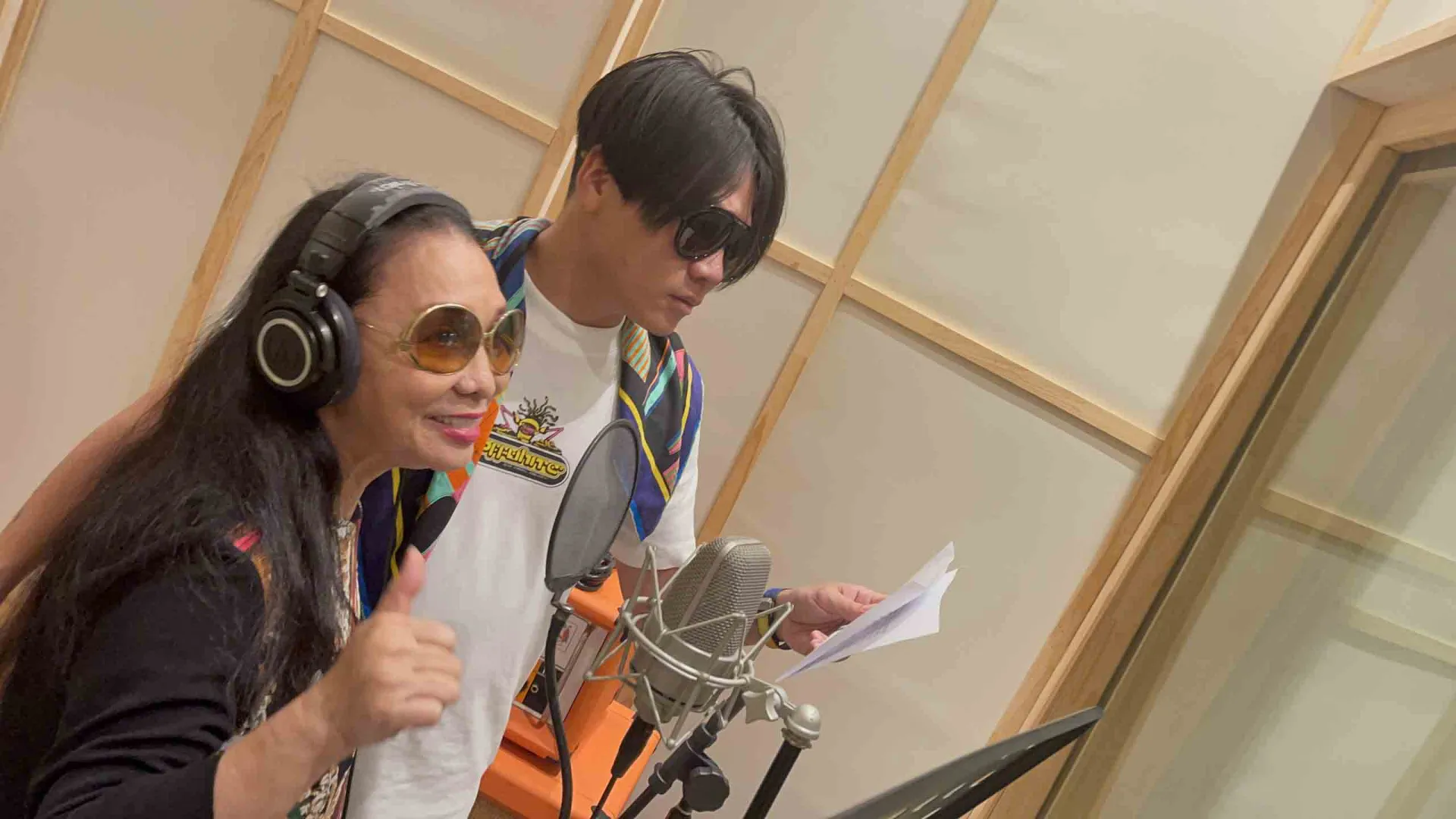 rapper-wowy-bat-ngo-tung-hint-ca-khuc-mang-hoi-tho-duong-dai-cung-nsnd-bach-tuyet7