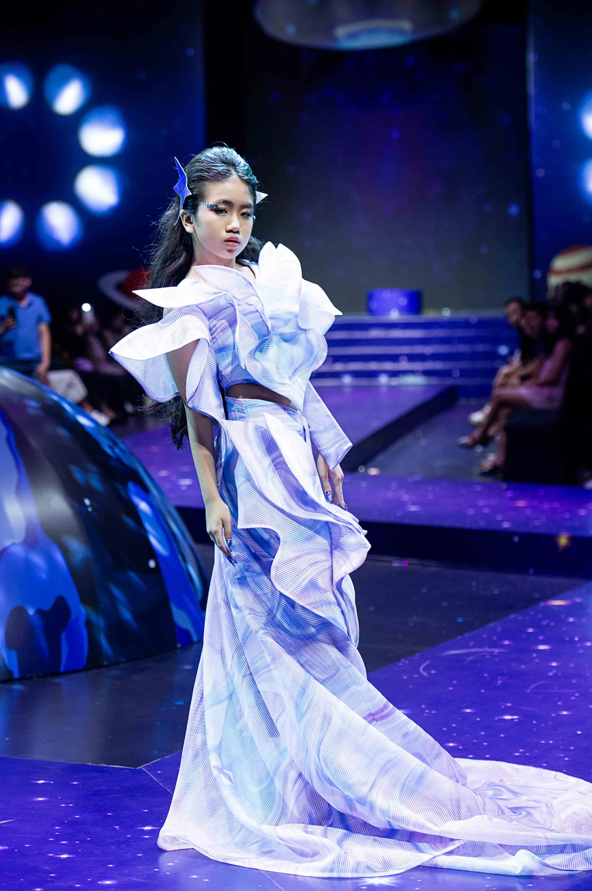 mau-nhi-alice-nguyen-lam-