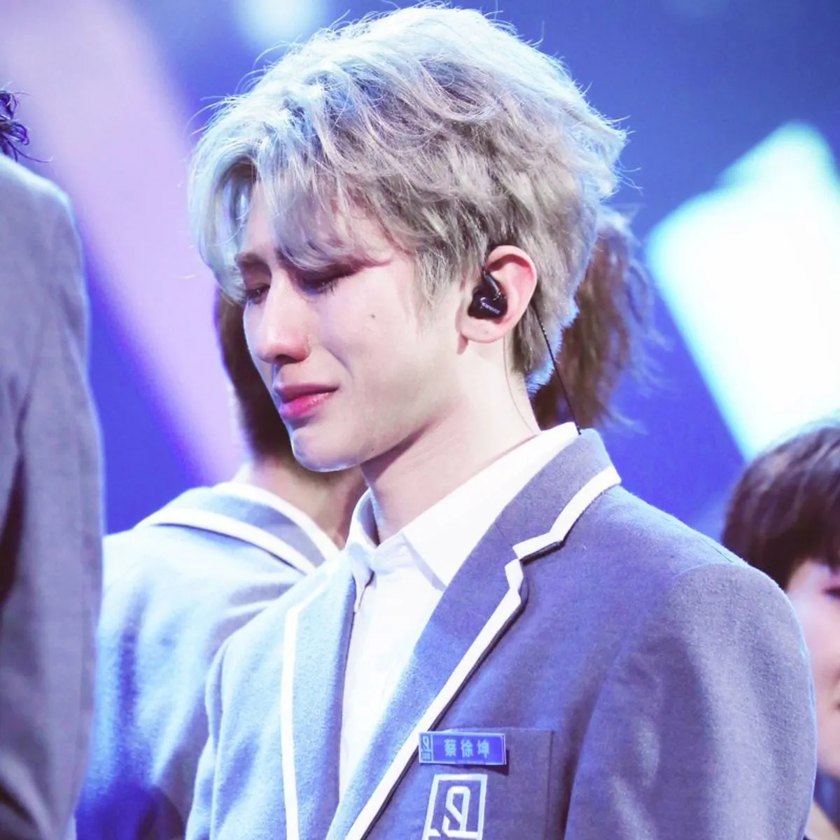 6-sao-hoa-ngu-tan-nat-su-nghiep-vi-scandal-pham-bang-bang-tran-phi-vu-van-con-dat-song1