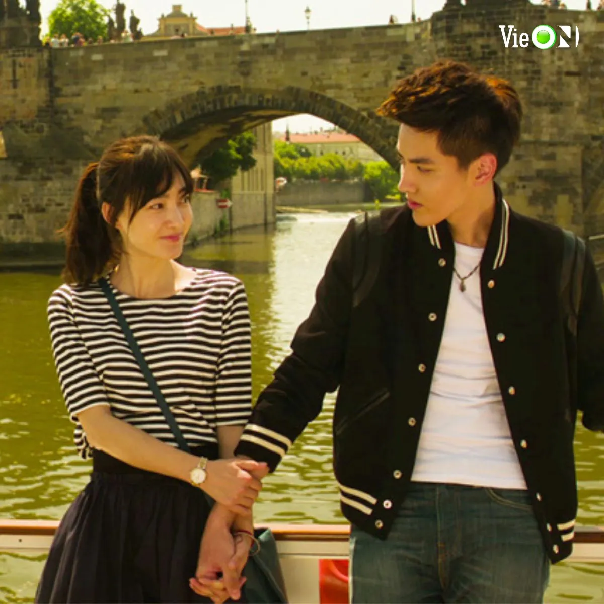 6-sao-hoa-ngu-tan-nat-su-nghiep-vi-scandal-pham-bang-bang-tran-phi-vu-van-con-dat-song5