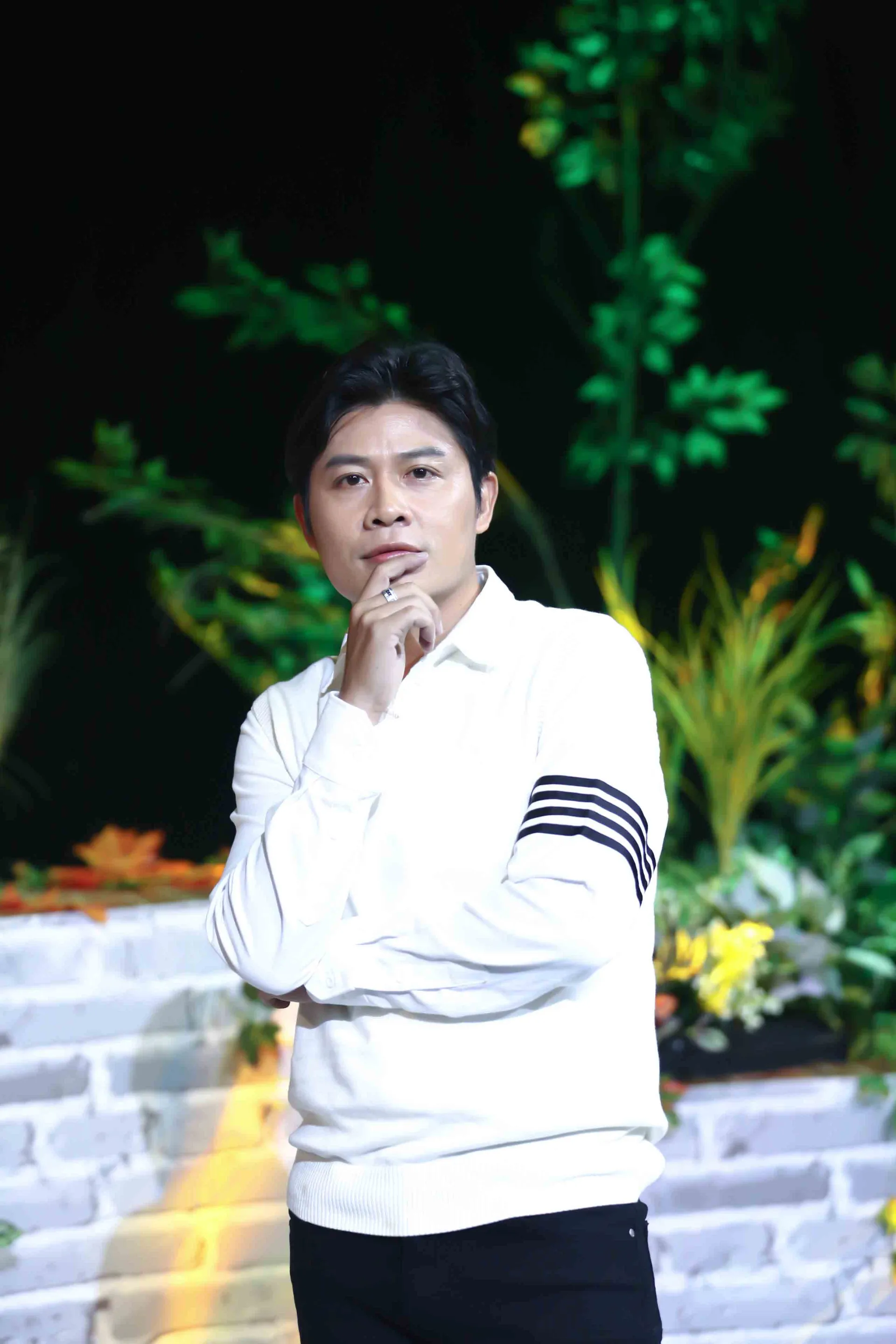 nhac-si-nguyen-van-chung-khoc-nac-khi-ke-ve-ly-do-viet-ca-khuc-nhat-ky-cua-me2