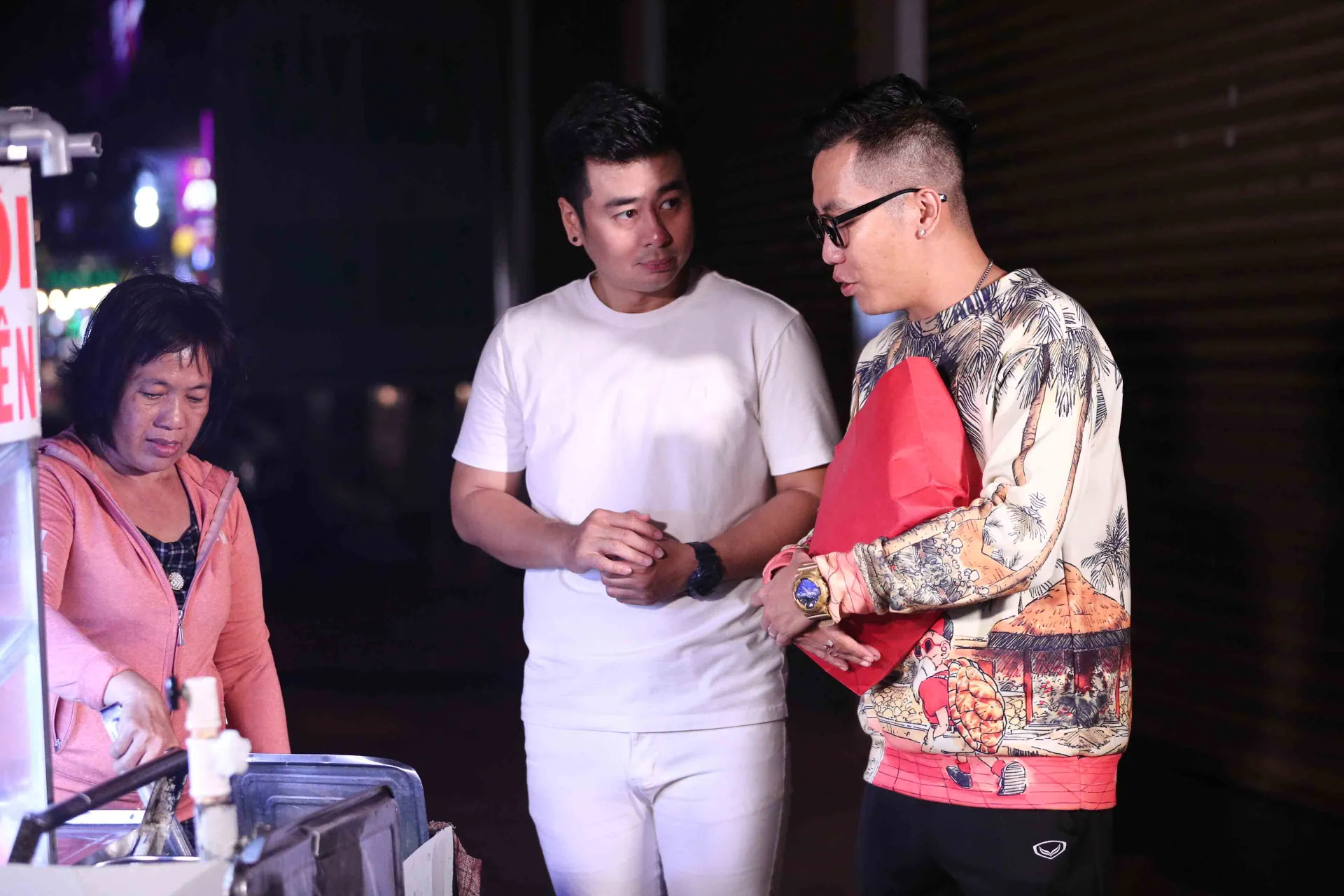 sac-mau-cuoc-song-dien-vien-lam-thang-hu-hon-khi-thay-hoang-rapper-an-xong-khong-chiu-tra-tien7