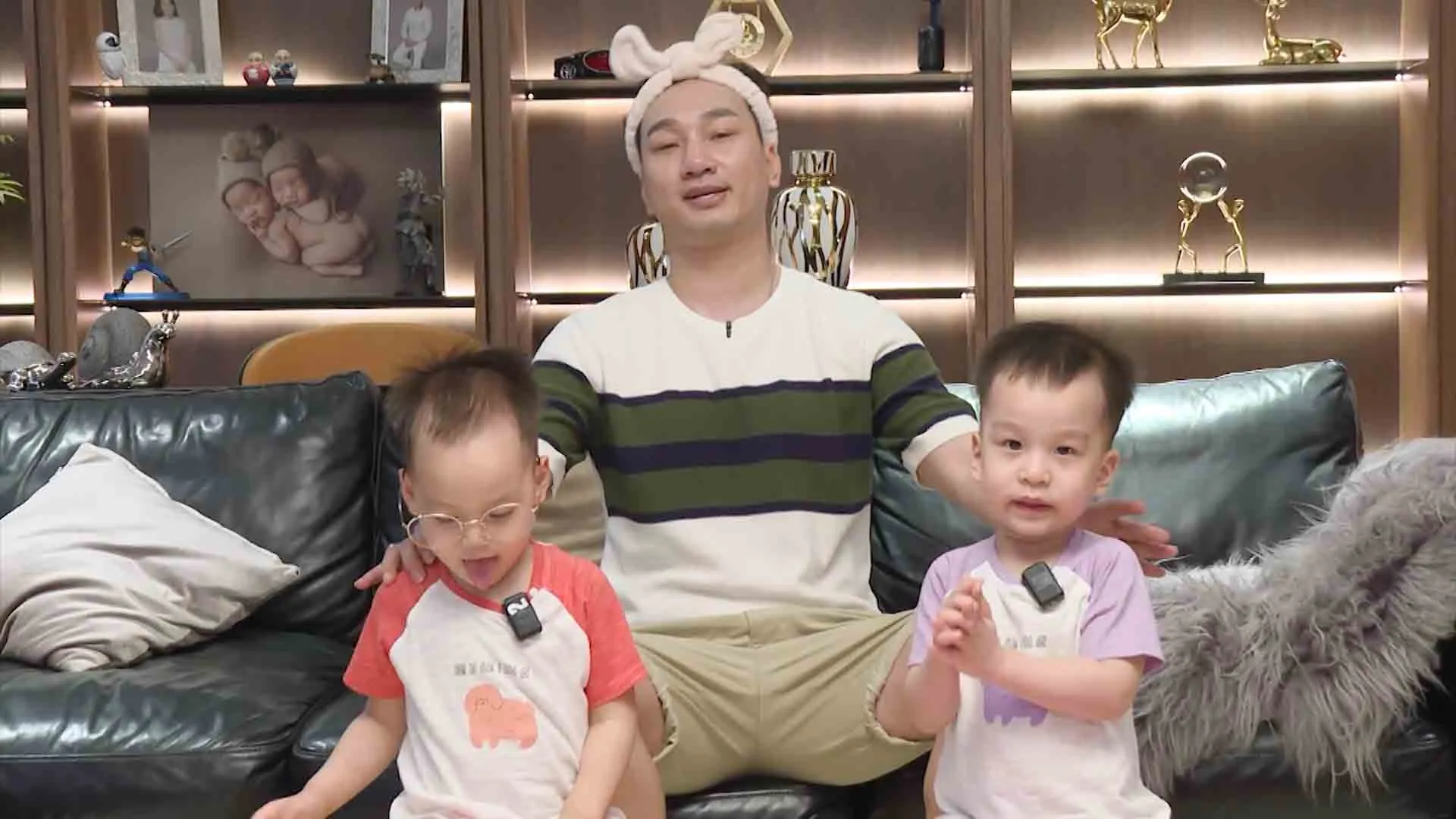 tap-8-me-vang-nha-ba-la-sieu-nhan-le-duong-bao-lam-chi-con-gai-livestream-ban-hang-cuc-chuyen-nghiep7