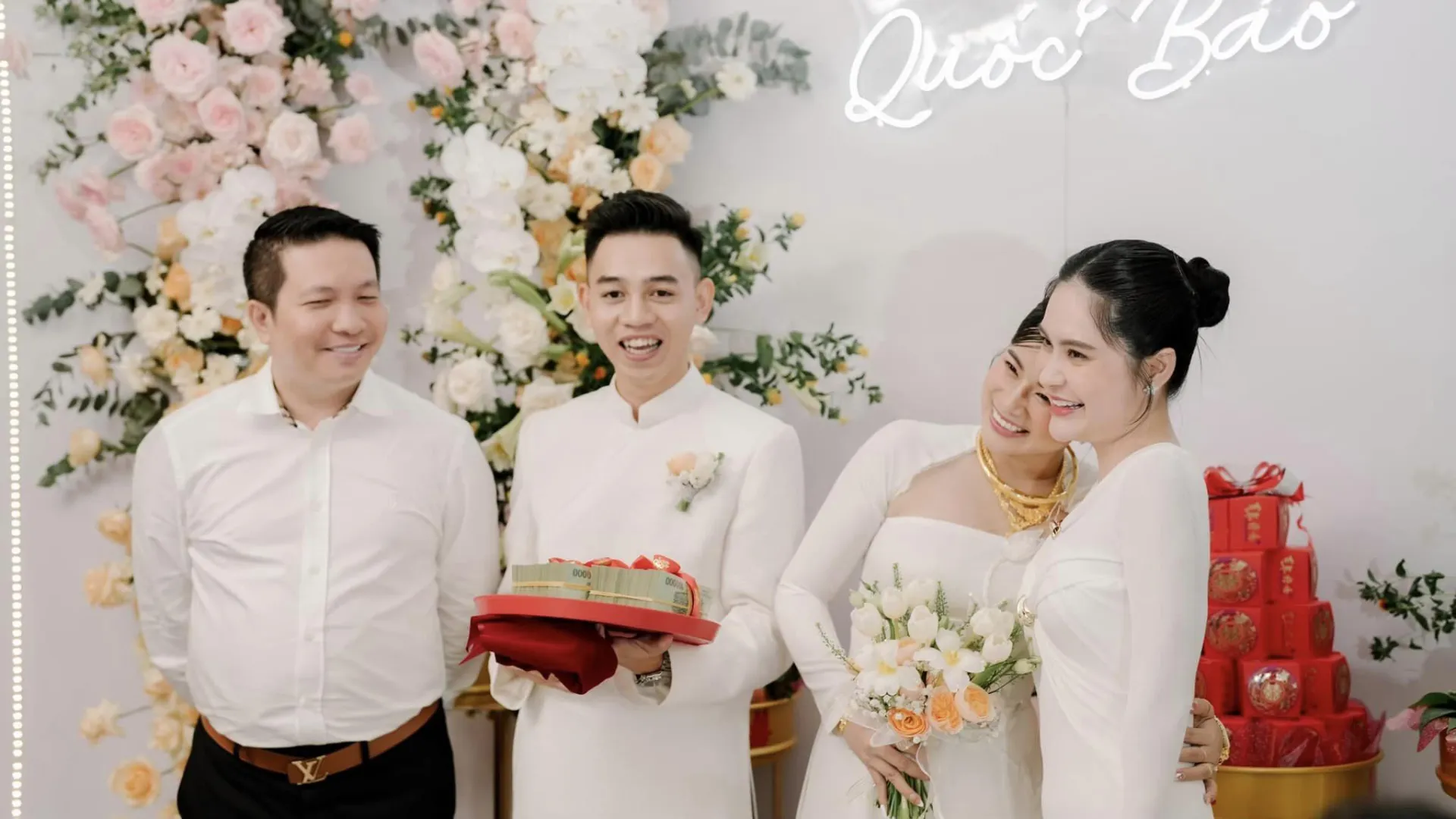 doan-di-bang-to-chuc-dam-cuoi-cho-bao-mau-5
