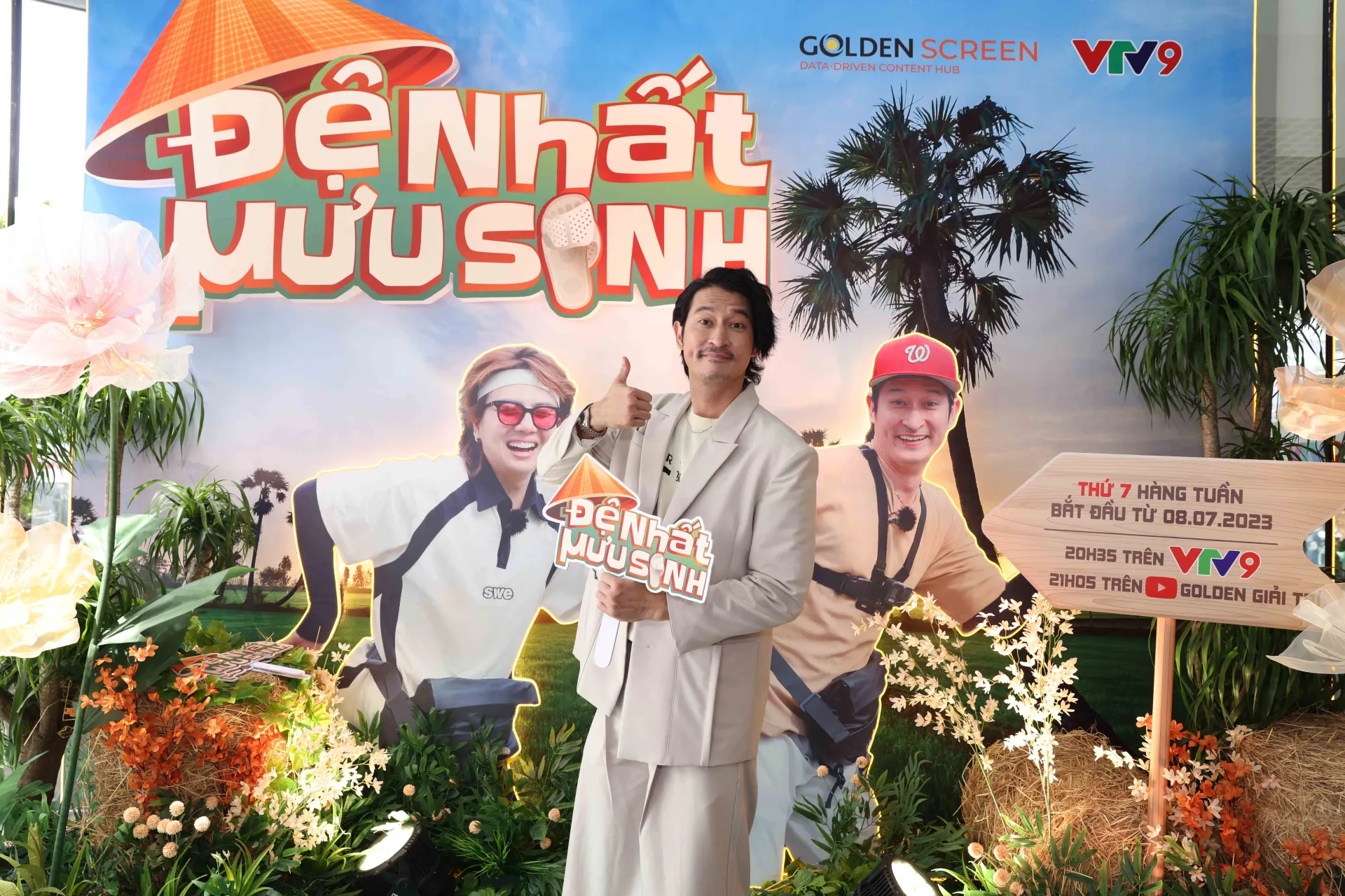 de-nhat-muu-sinh-chinh-thuc-ra-mat-dan-sao-dinh-dam-do-bo-hop-bao5