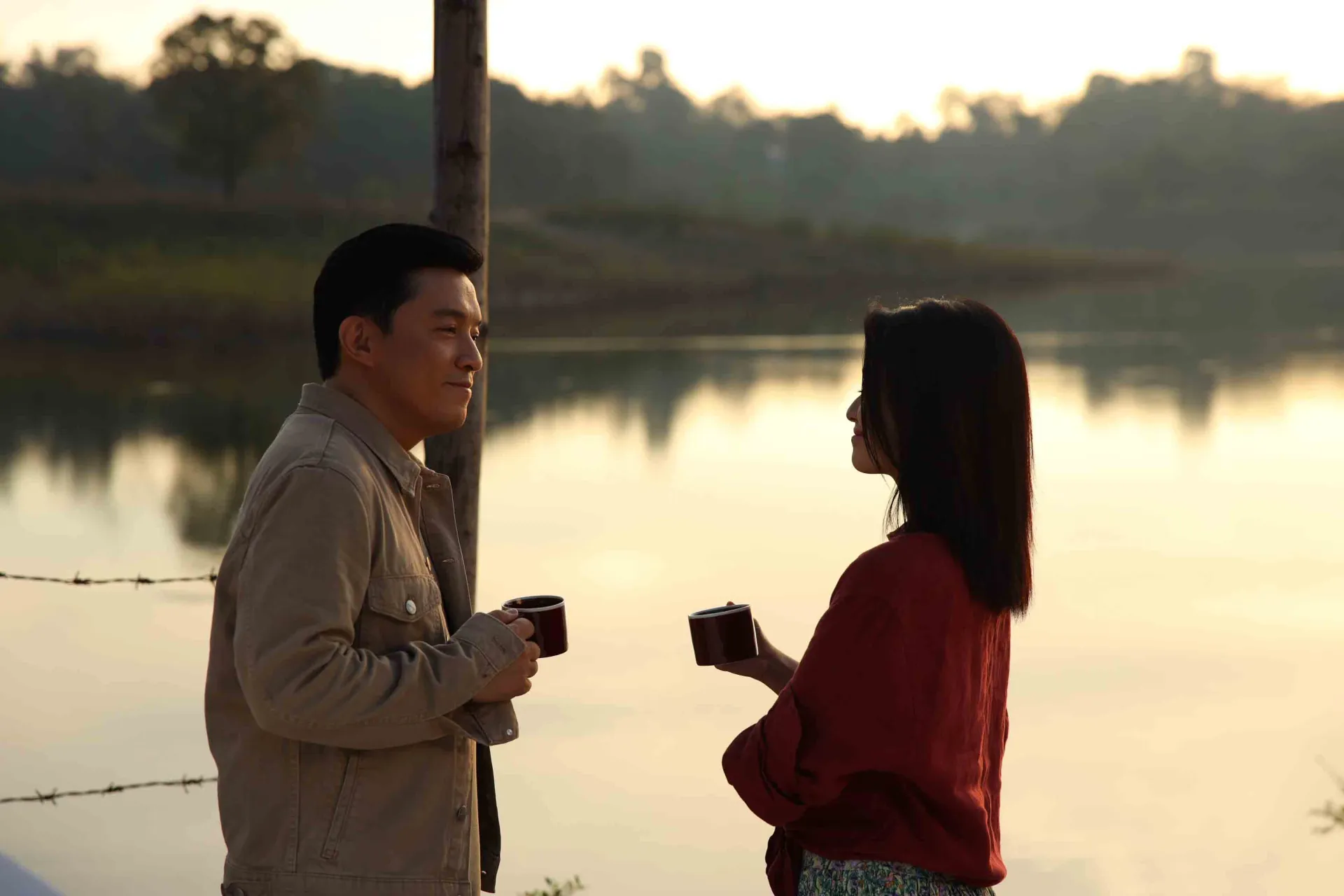 ra-mat-san-pham-moi-trung-bao-blackpink-ca-si-lam-truong-noi-gi1