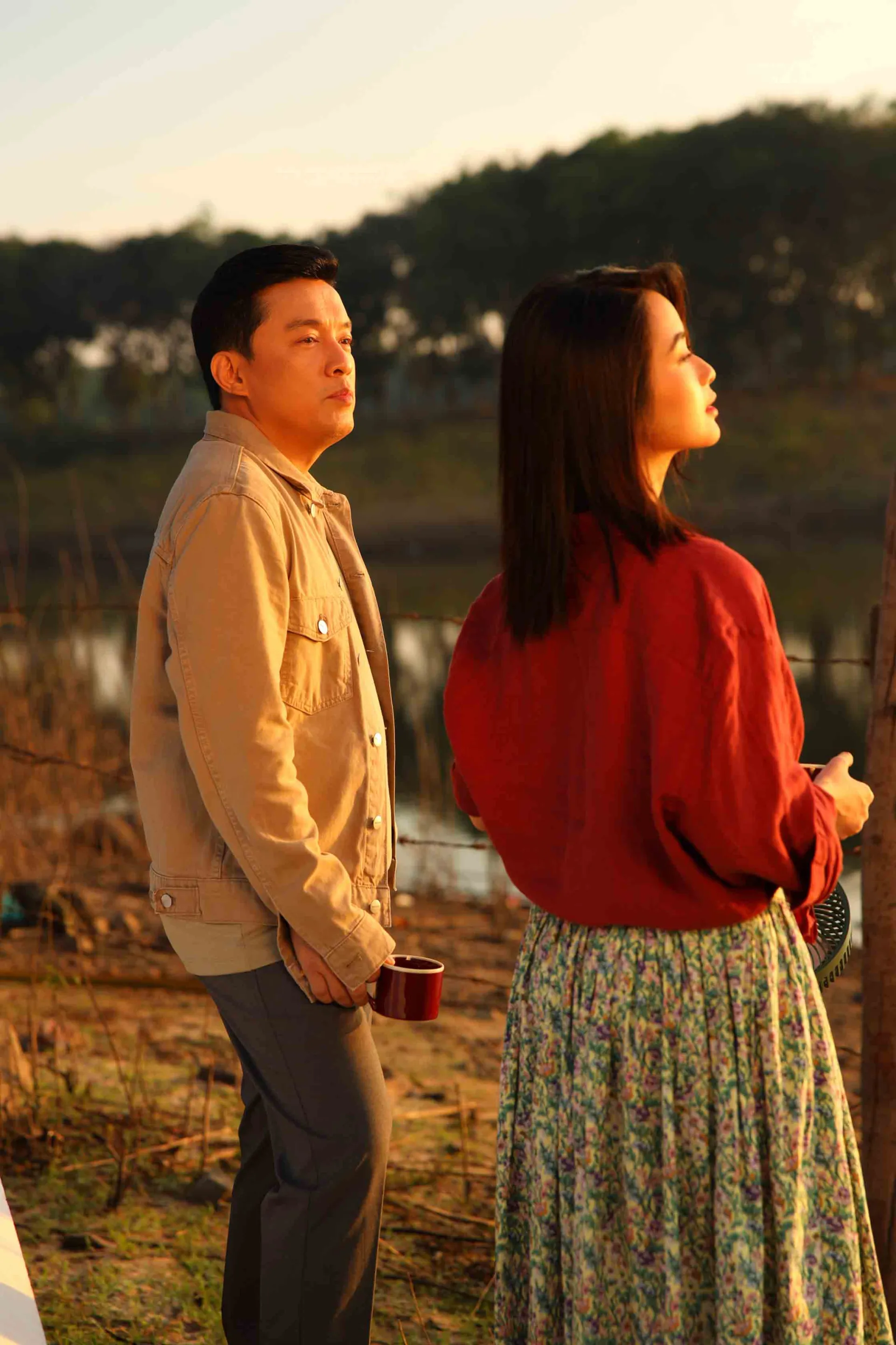 ra-mat-san-pham-moi-trung-bao-blackpink-ca-si-lam-truong-noi-gi3