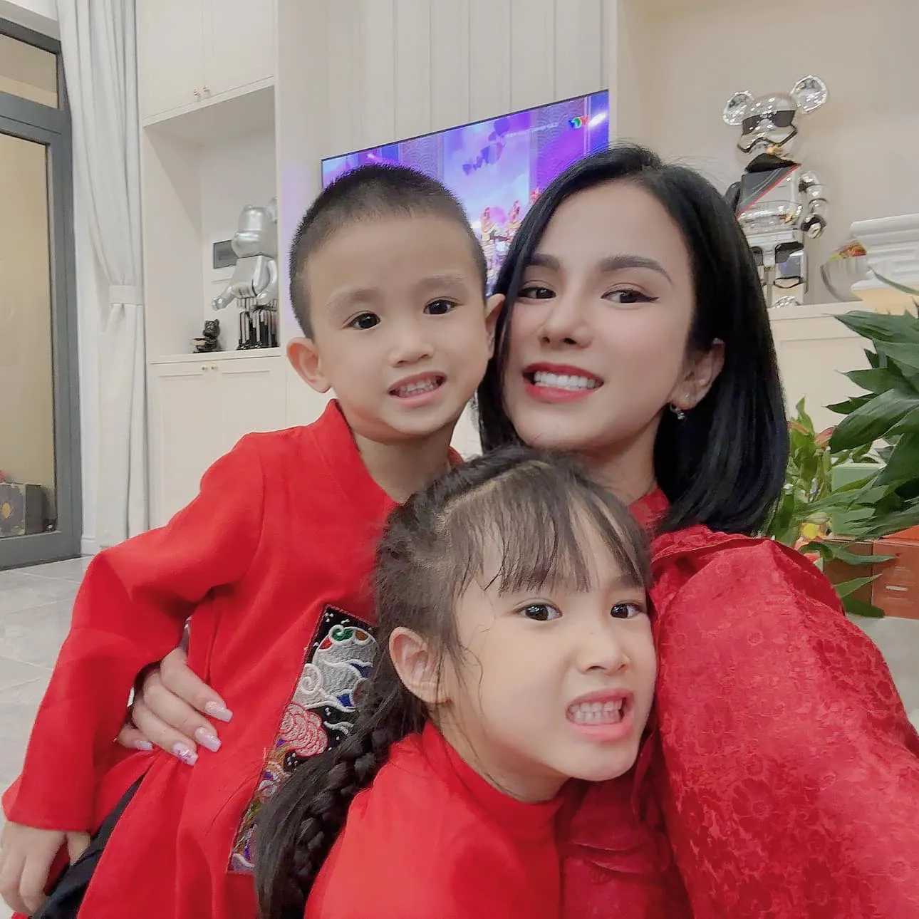 diep-lam-anh-va-chong-cu-5