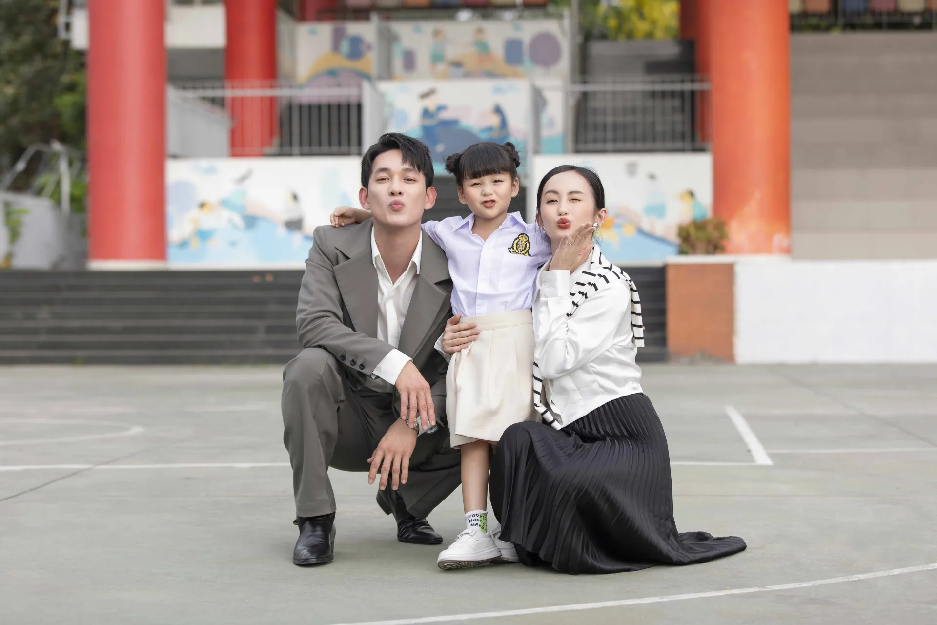 song-luan-lay-cam-hung-phim-nha-ba-nu-de-sang-tac-ca-khuc-moi2