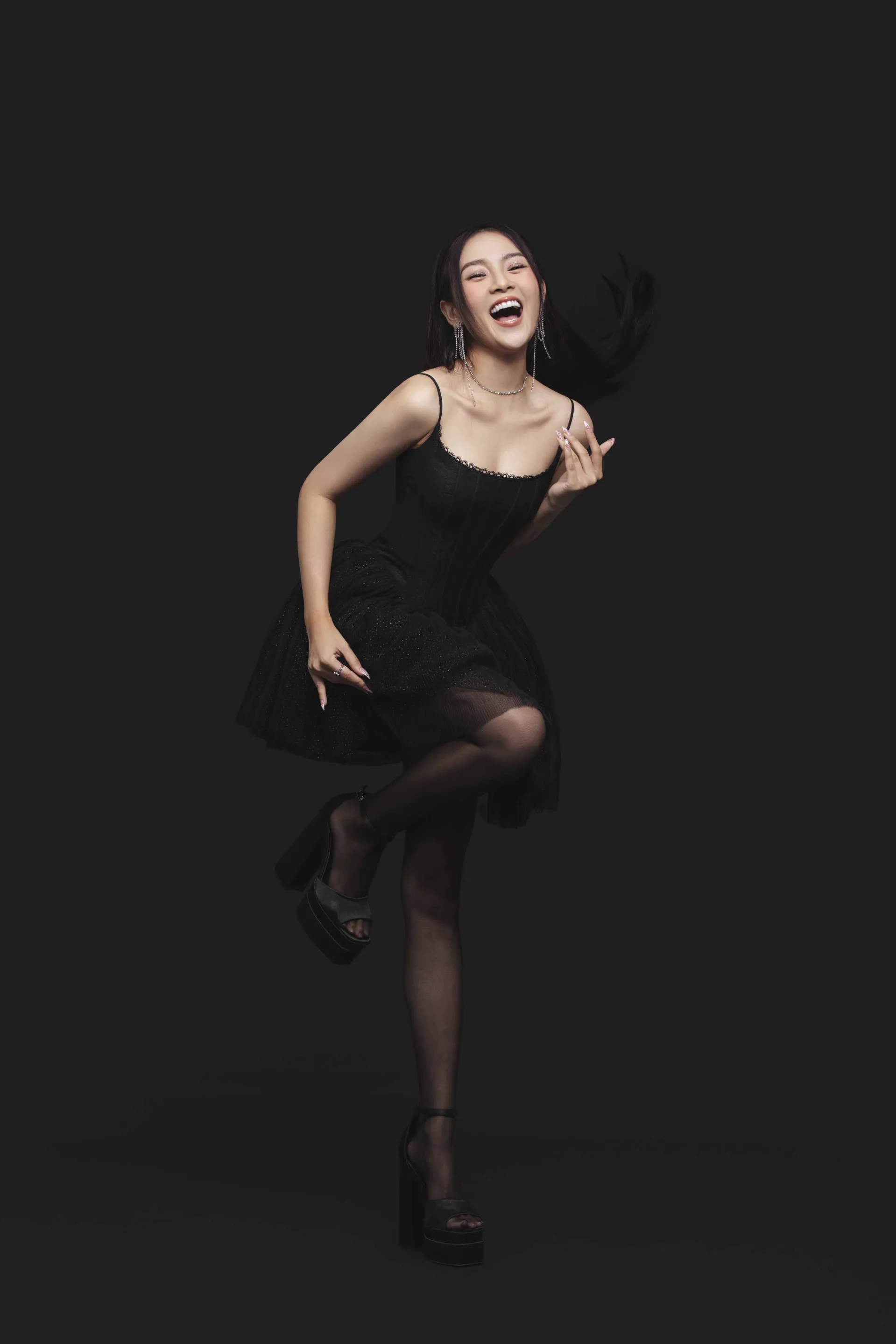 tam-trieu-dang-ngoc-nu-man-anh-viet-tung-loat-anh-cuon-hut-don-sinh-nhat-tuoi-252