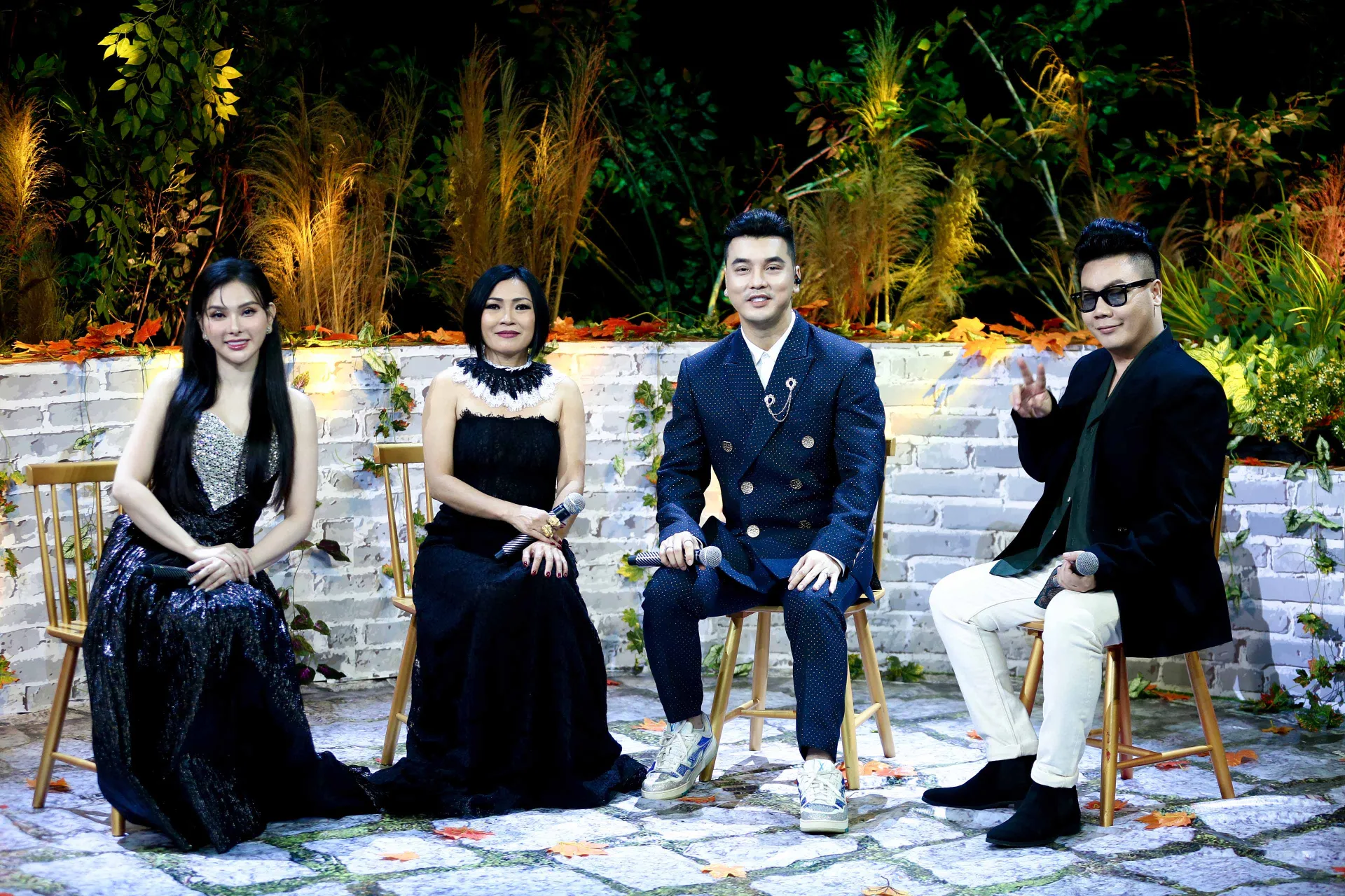 ung-hoang-phuc-thu-thuy-gay-nghien-voi-ban-phoi-moi-cuc-soi-dong-cua-vang-trang-co-don3