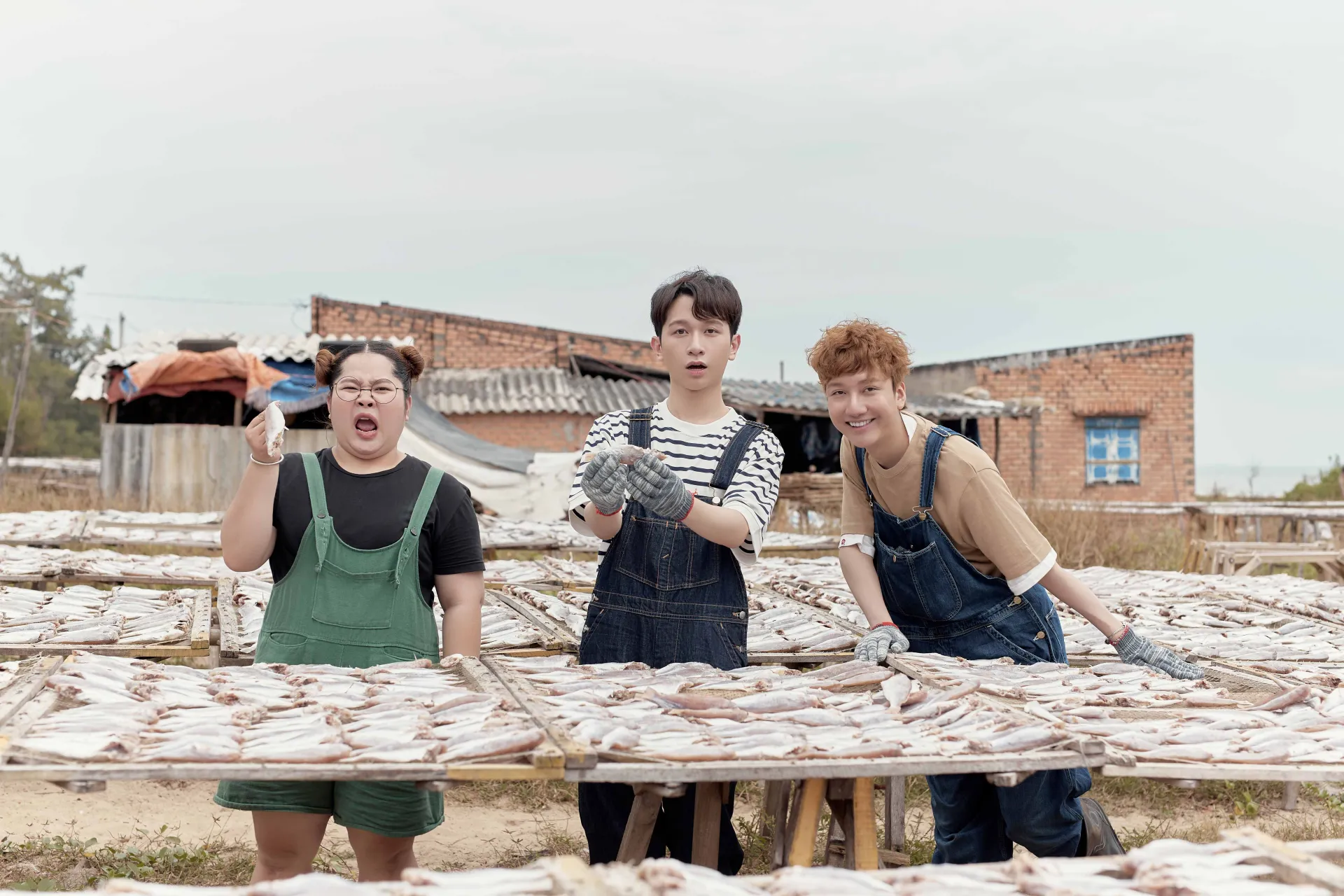 do-hoang-duong-xoa-diu-mua-he-bang-ban-pop-trong-treo-nhe-nhang1