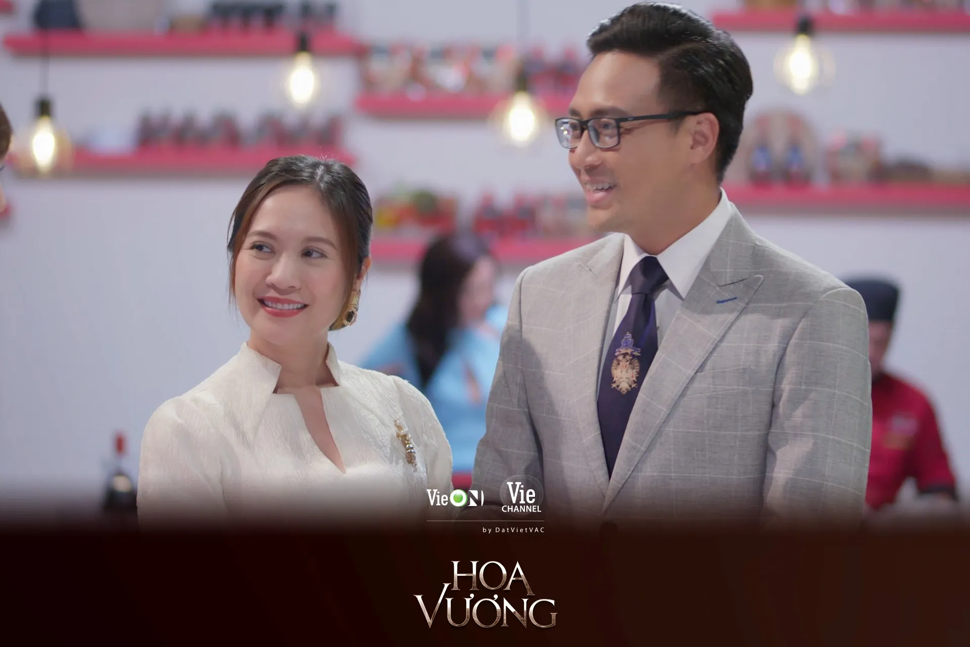 hoa-vuong-tra-my-soc-khi-con-trai-cung-mac-benh-tam-ly-anh-thu-gap-lai-tinh-cu-trong-tinh-huong5