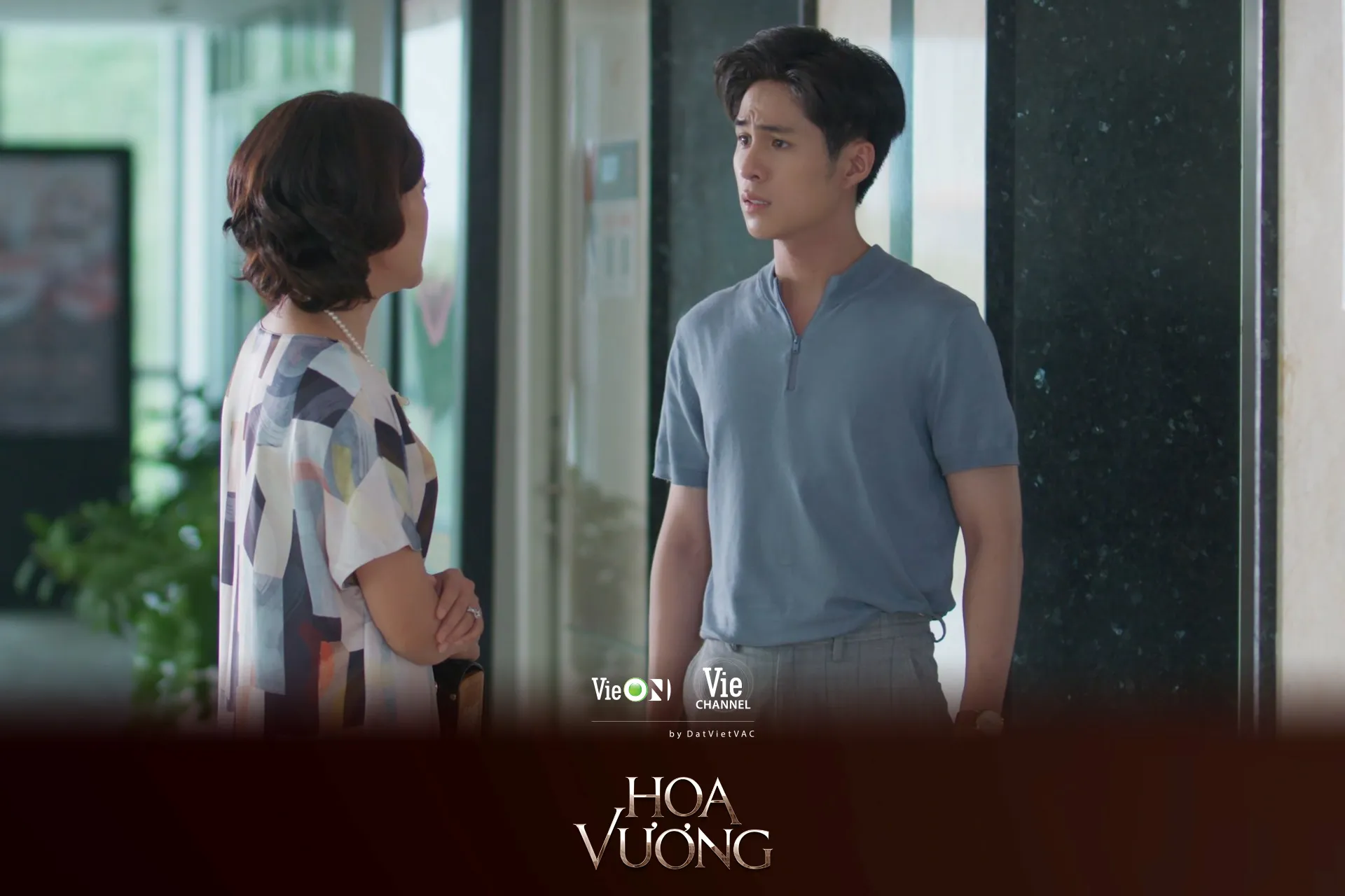 hoa-vuong-tra-my-soc-khi-con-trai-cung-mac-benh-tam-ly-anh-thu-gap-lai-tinh-cu-trong-tinh-huong6