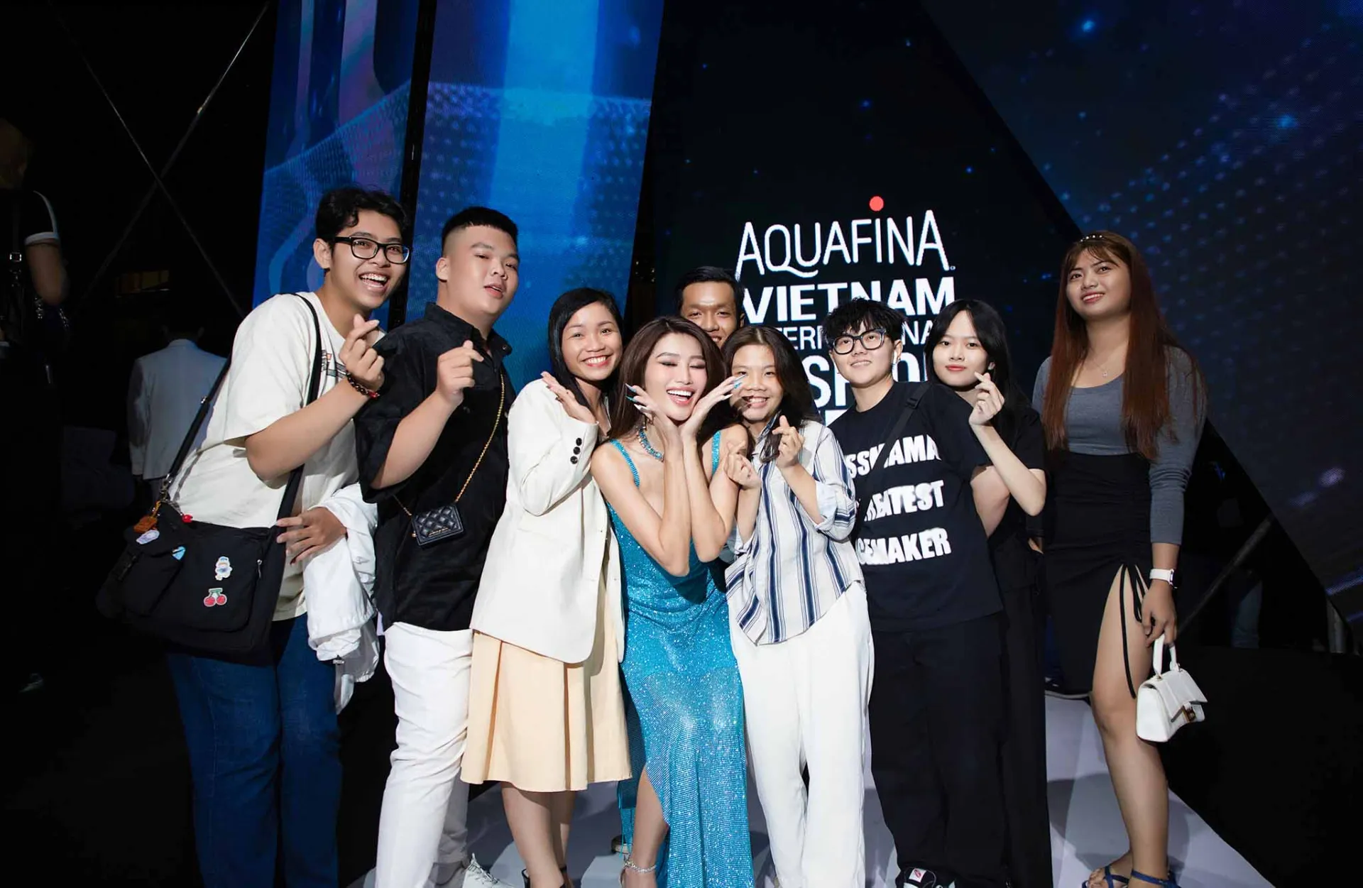 a-hau-che-nguyen-quynh-chau-dien-dam-xe-cao-goi-cam-than-thai-lam-vedette3