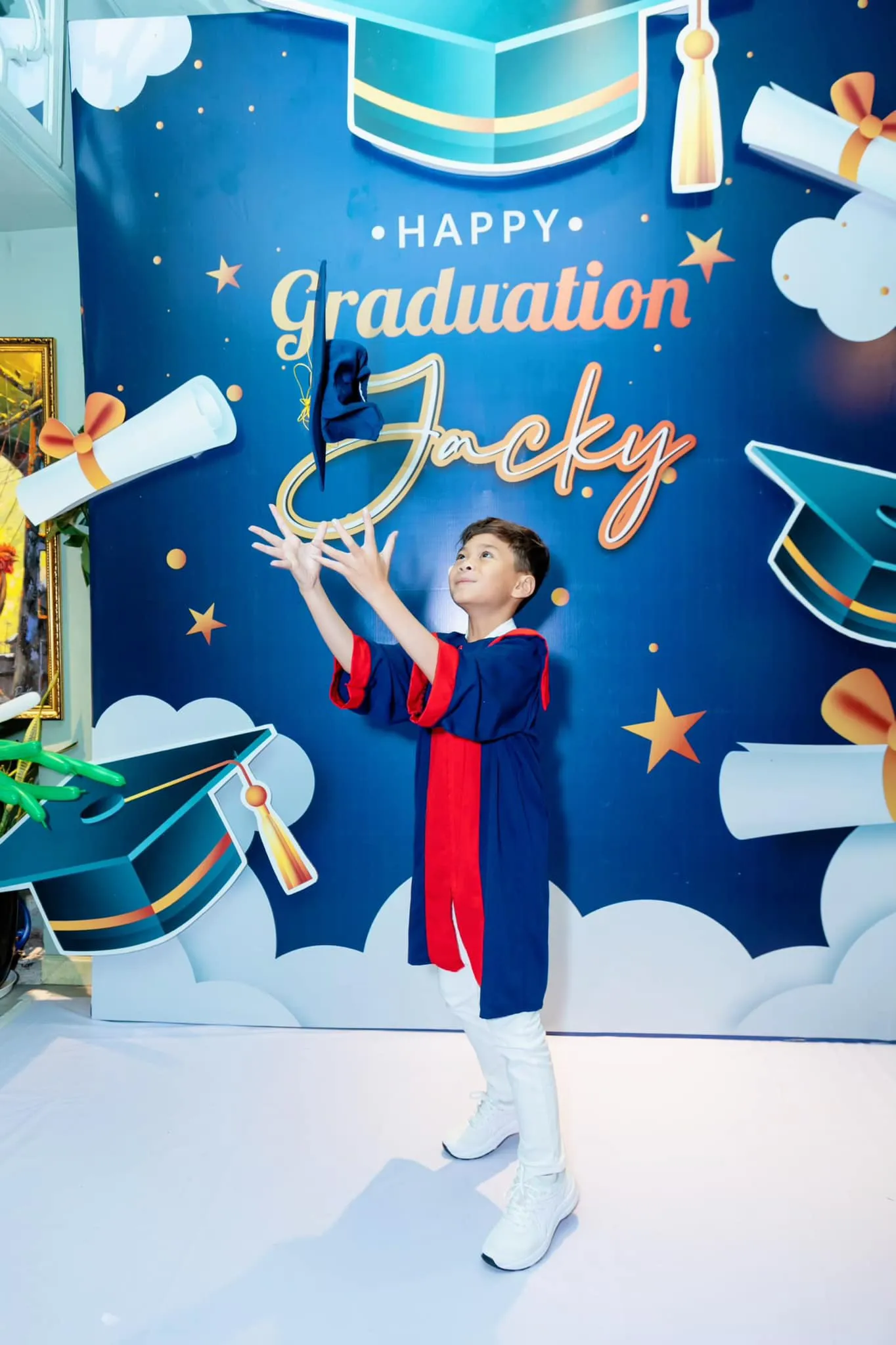 con-trai-ngo-kien-huy-3