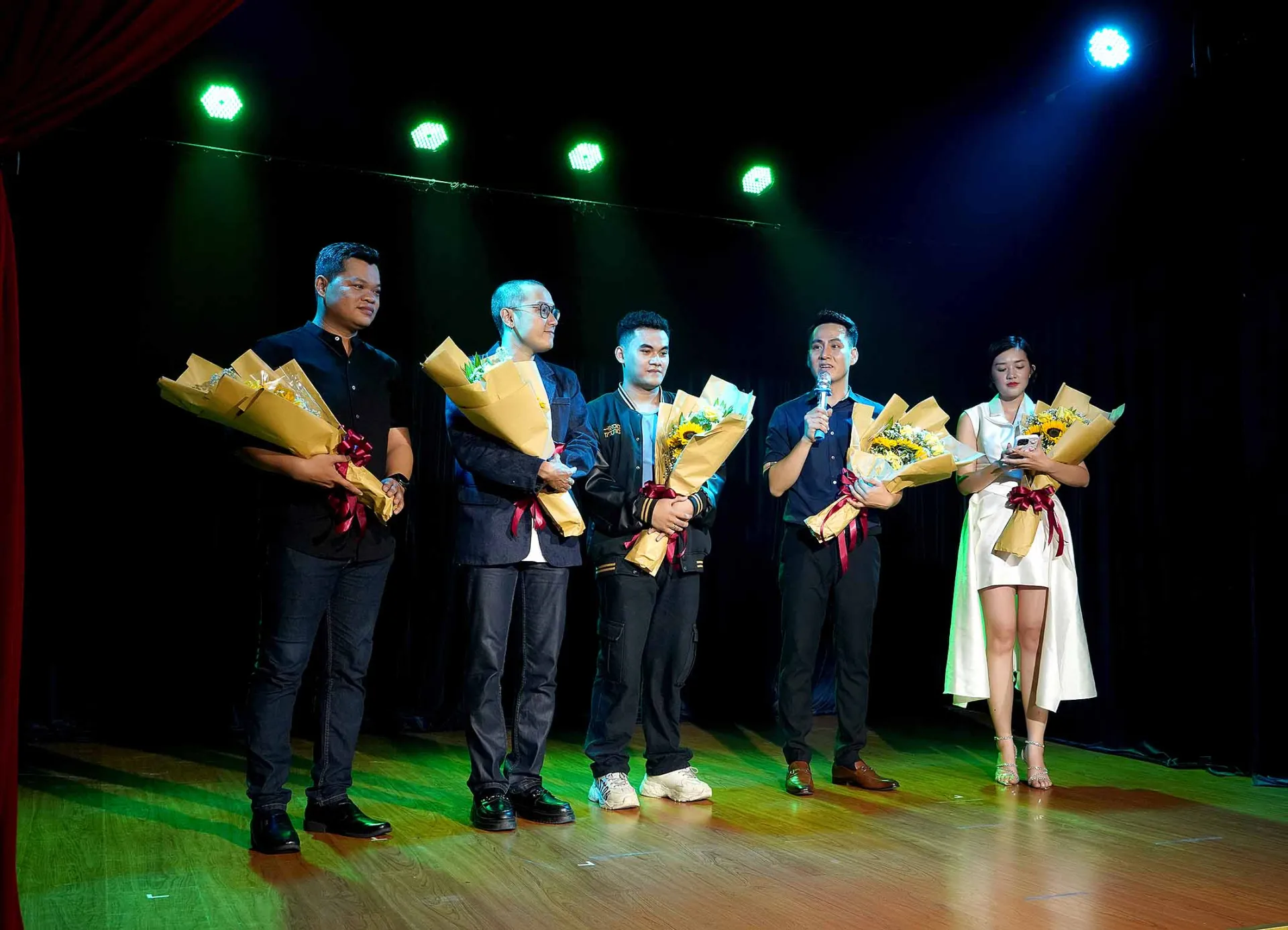 dd-nguyen-huu-tien-to-chuc-buoi-bao-cao-dien-xuat-cho-hoc-vien2