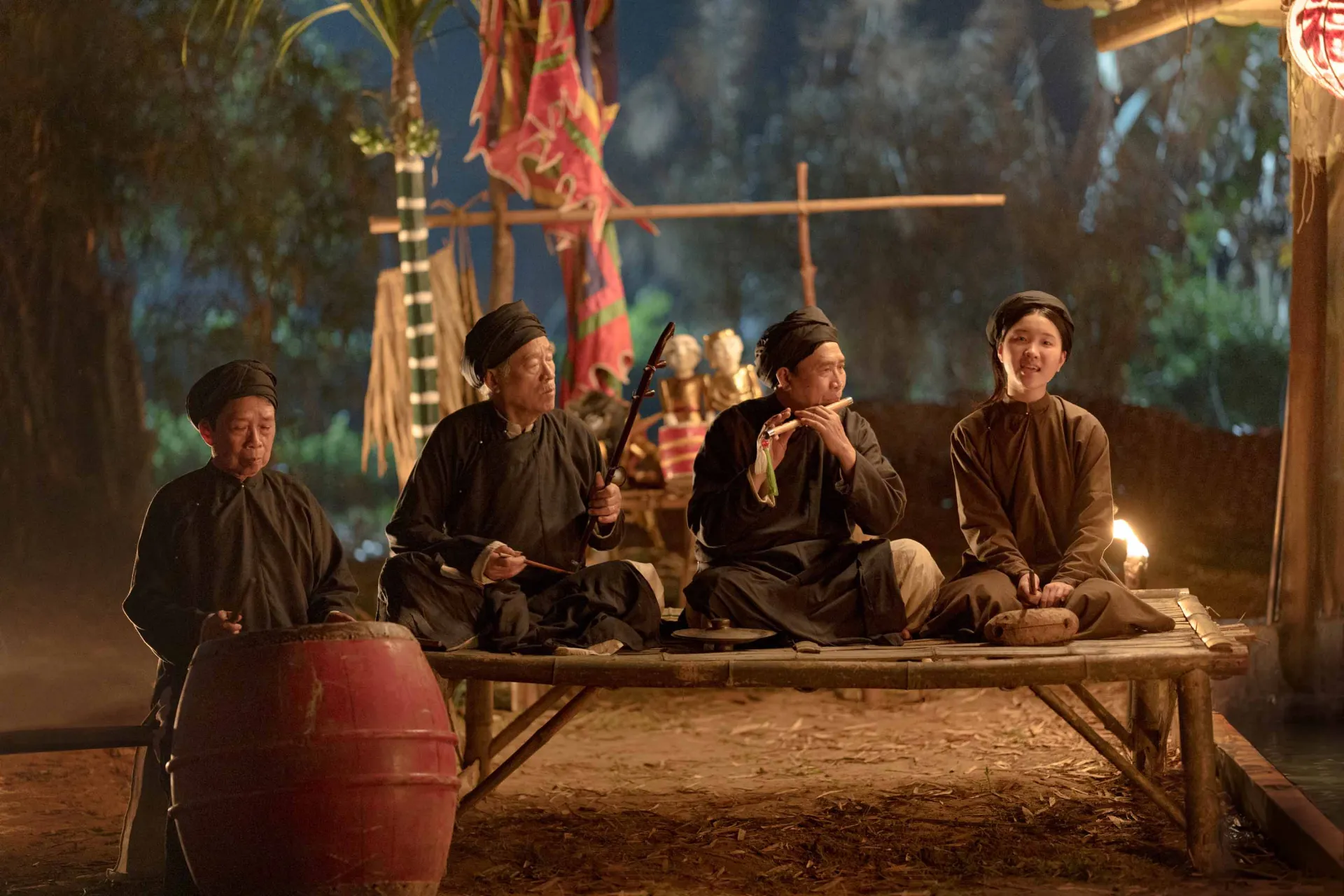 nguoi-vo-cuoi-cung-he-lo-nhung-hinh-anh-dau-tien-cung-nhieu-tinh-tiet-an-y-dang-ngo3