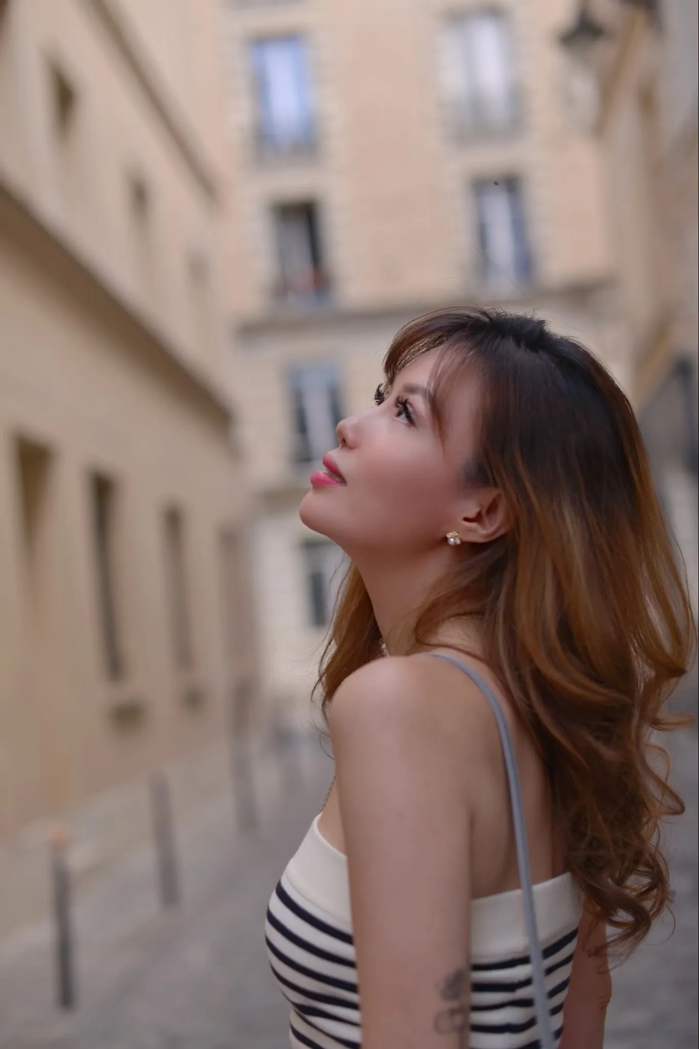 nha-van-amanda-huynh-truyen-cam-hung-ve-thoi-trang-boho-chic-khi-tha-dang-tai-paris45