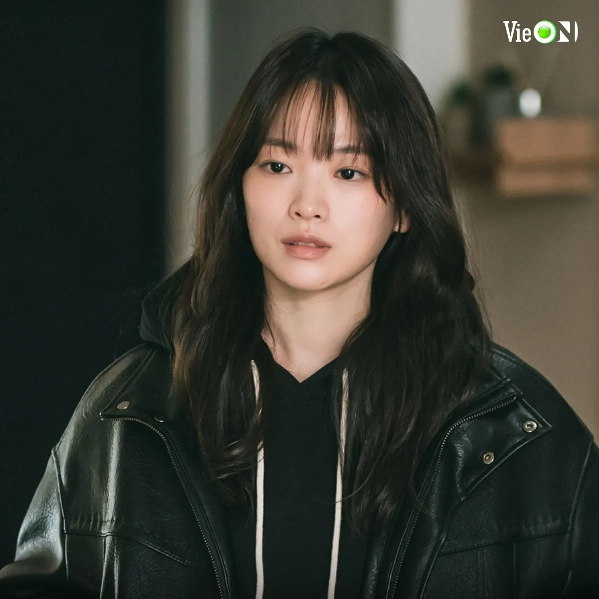 moon-ga-young-cam-nang-chi-dep-chun-woo-hee-trong-cu-lua-nen-duyen4 (2)