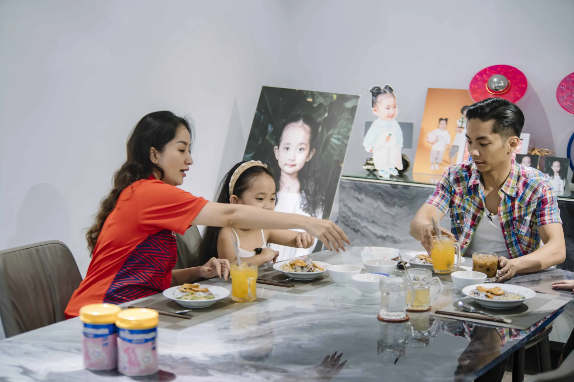 me-vang-nha-ba-la-sieu-nhan-tap-11-le-duong-bao-lam-mau-thuan-voi-ba-xa-quynh-quynh-cach-day-con5