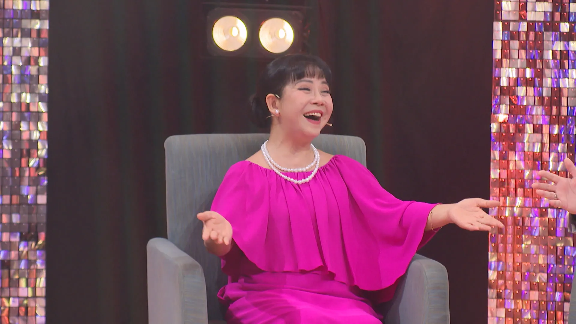 danh-ca-phuong-dung-bat-mi-nguon-goc-biet-danh-nhan-trang-go-cong6