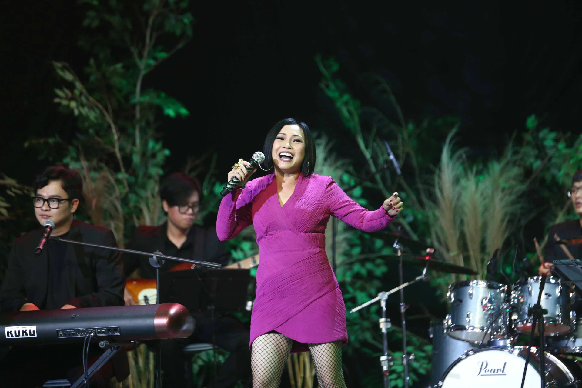 phuong-thanh-ke-ve-lan-ra-mat-doi-lai-cong-ly-cho-co-nghe-si-minh-thuan-khien-ai-cung-bat-cuoi2