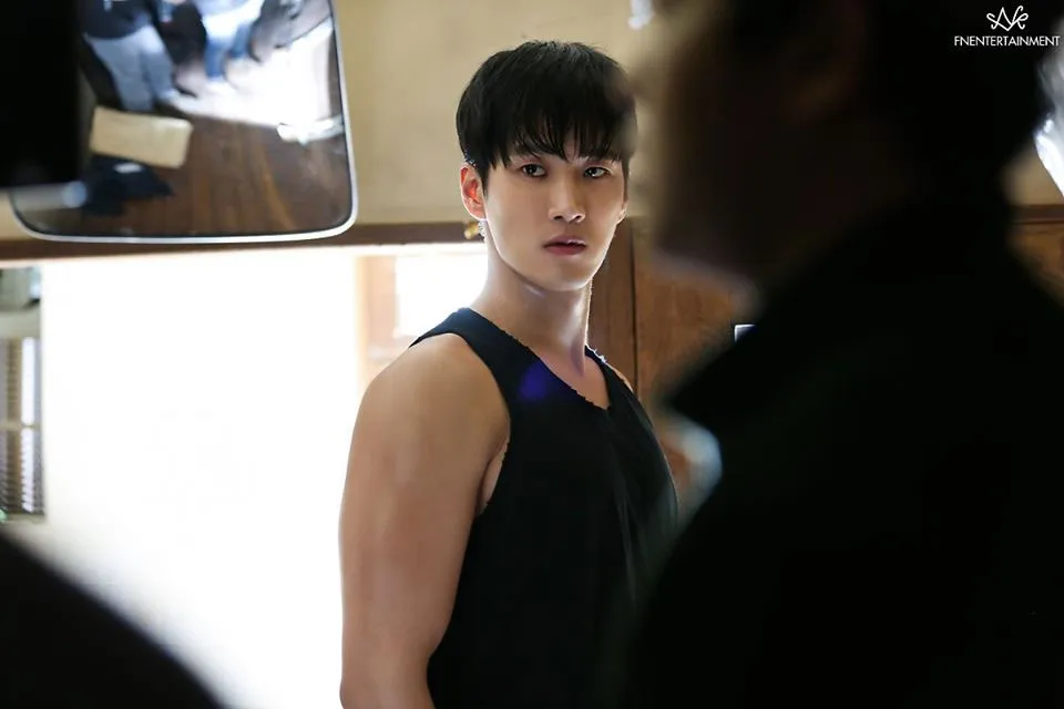 jisoo-hen-ho-ahn-bo-hyun-6