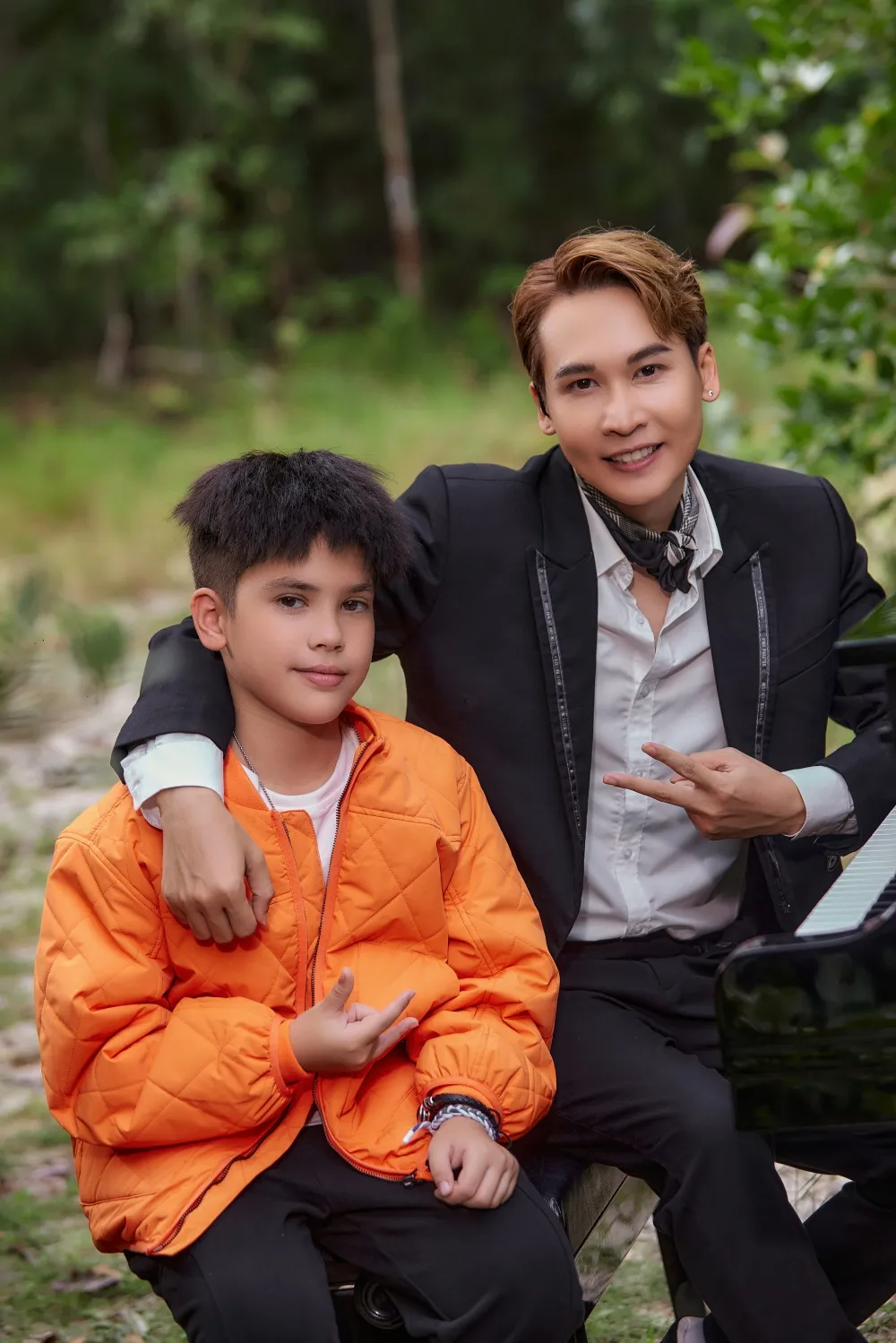 tran-vu-viet-loi-viet-ca-khuc-cam-dong-ve-tinh-cha-tang-hoc-tro-shumo3