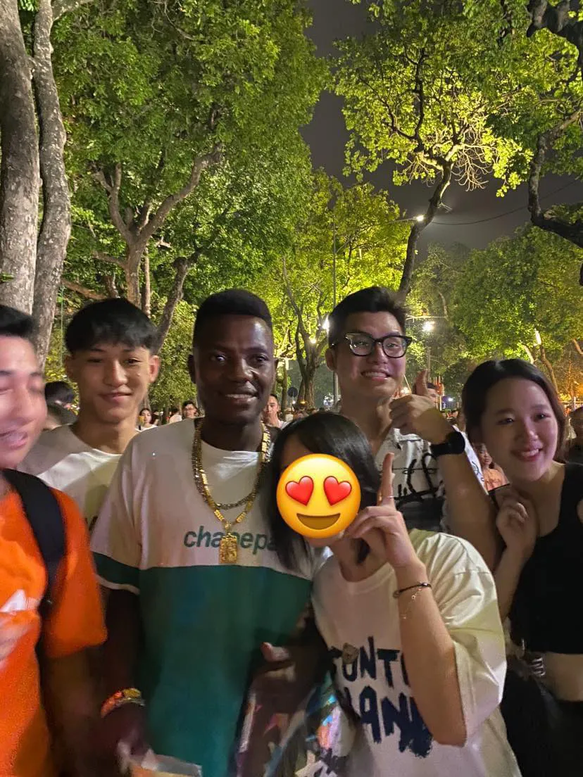 quang-linh-vlog-va-lin-do-5
