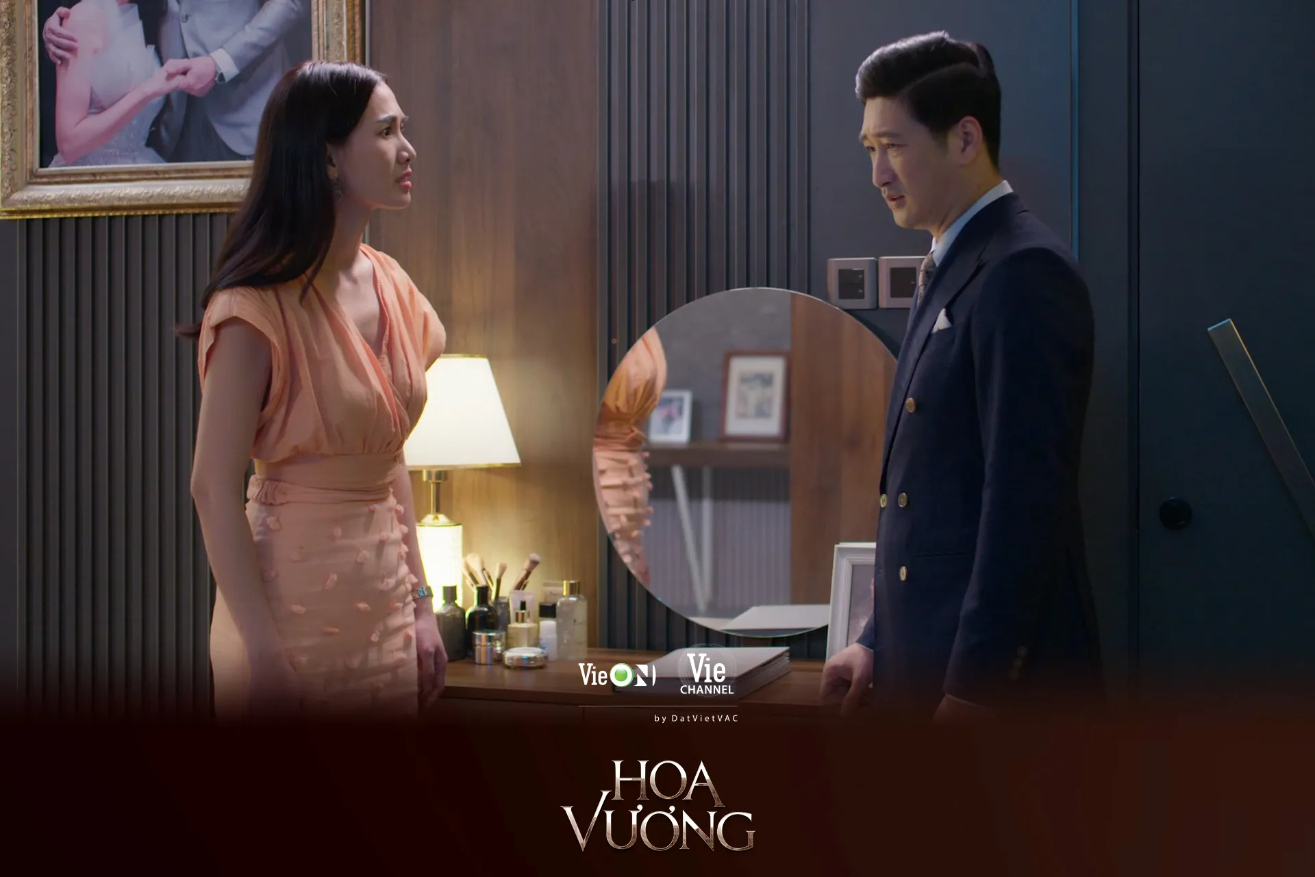 hoa-vuong-anh-thu-khoc-khi-chung-kien-chong-om-ap-tieu-tam-tra-my-ha-he-chua-bao-lau-da-co-bien1