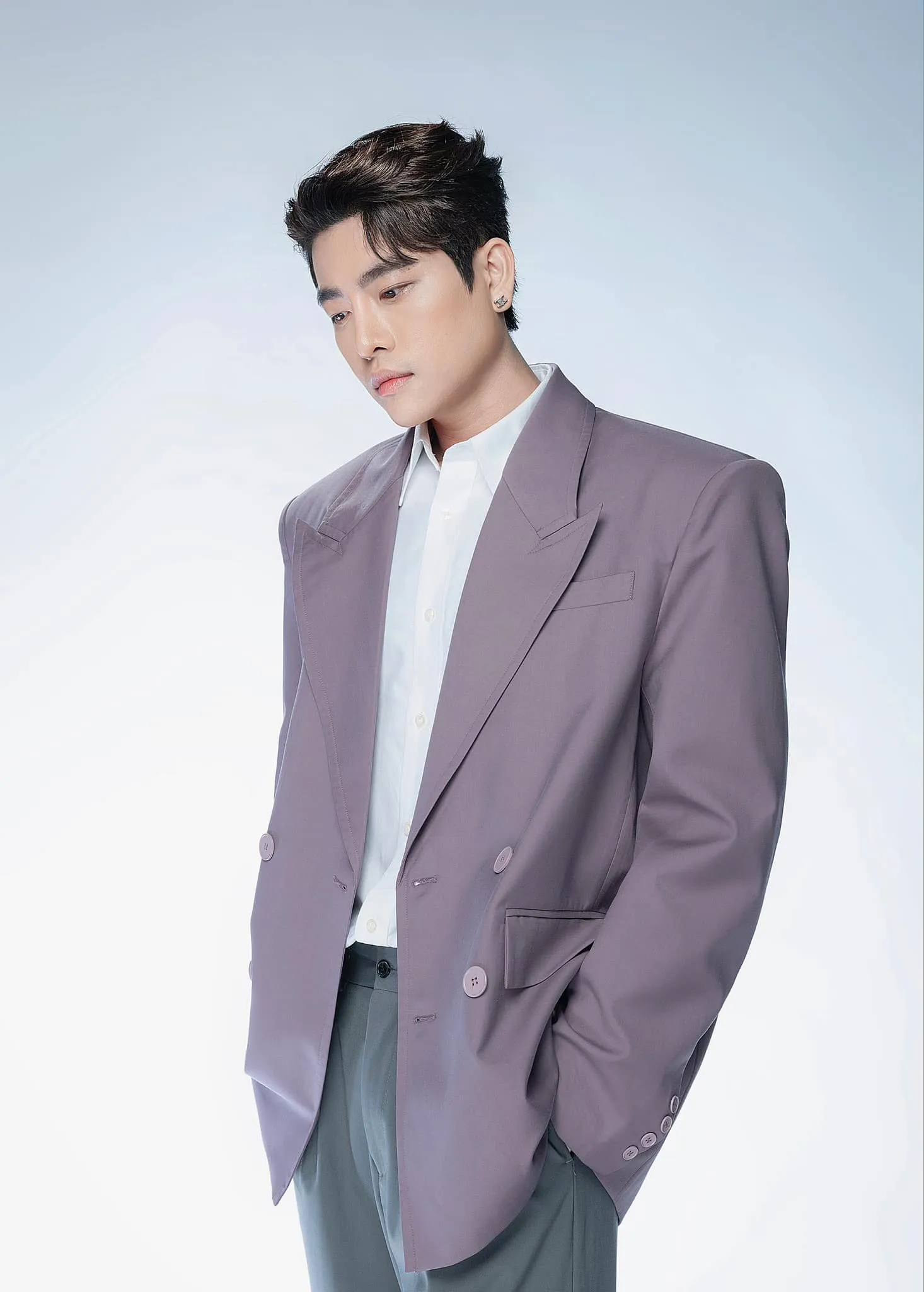 nhac-si-nguyen-ba-thanh-doi-nghe-danh-chuyen-huong-lam-ca-si3