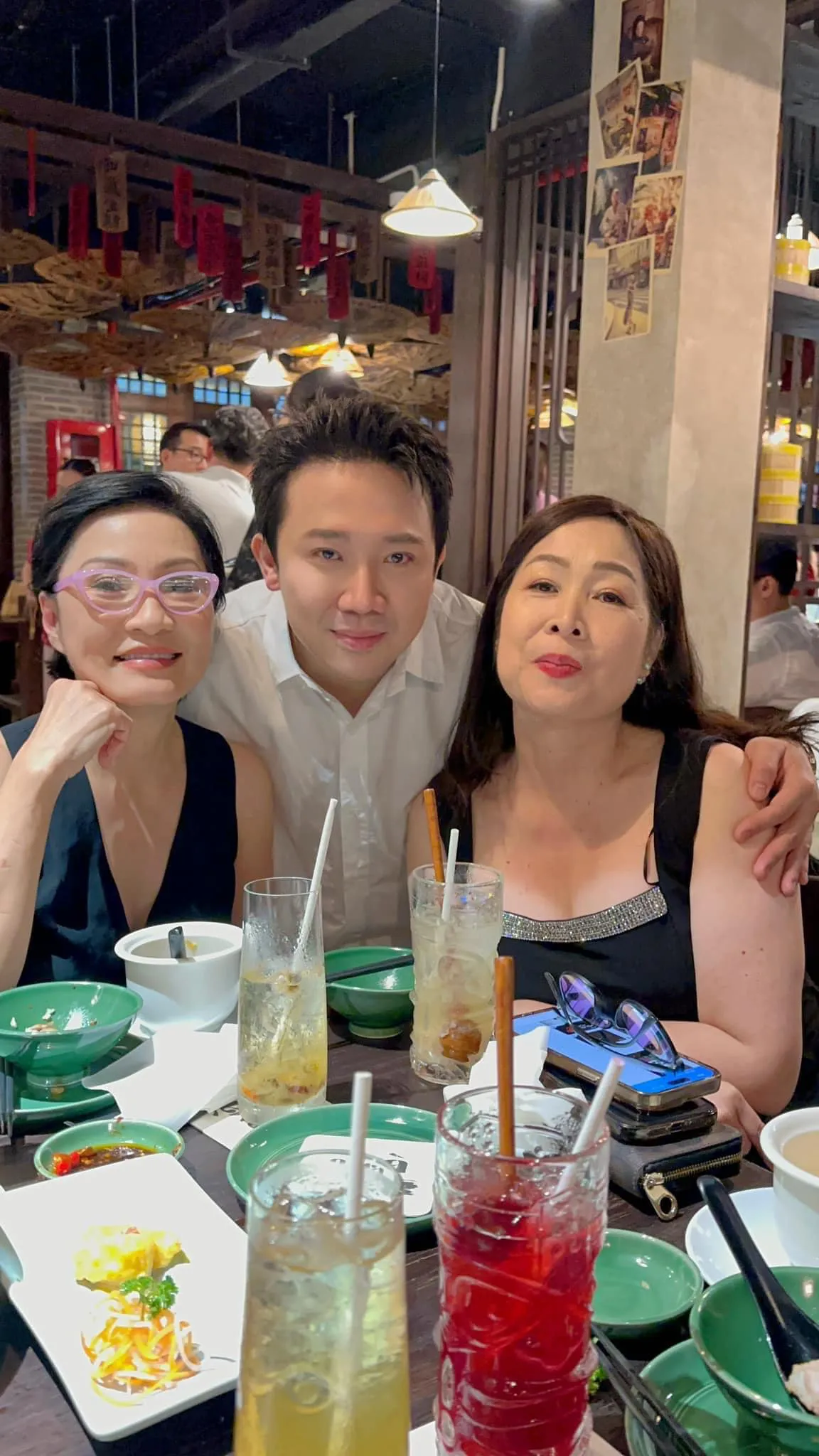 nsnd-hong-van-giam-can-2