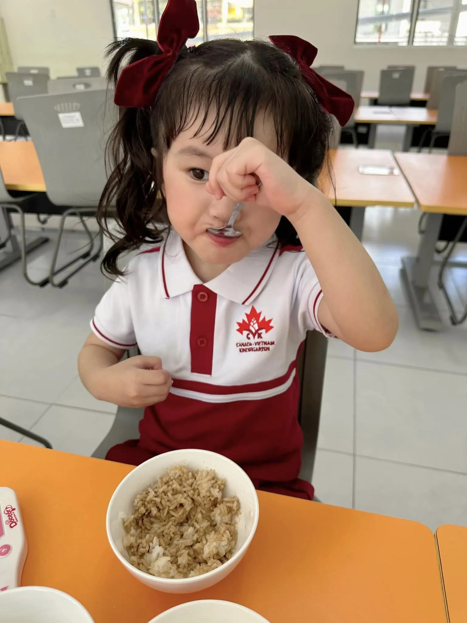 con-gai-doan-di-bang-4