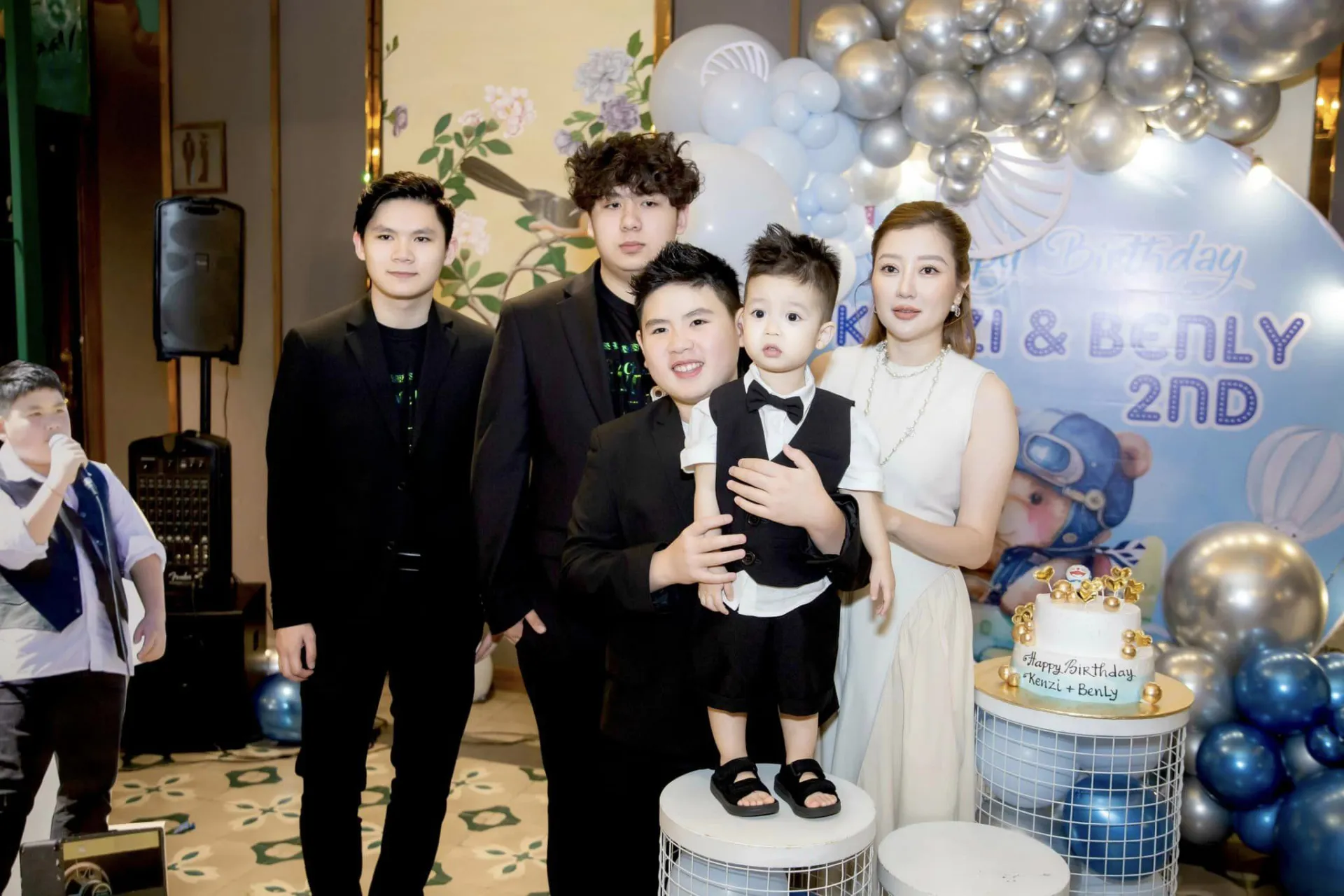 ca-si-bang-kieu-va-vo-moi-4