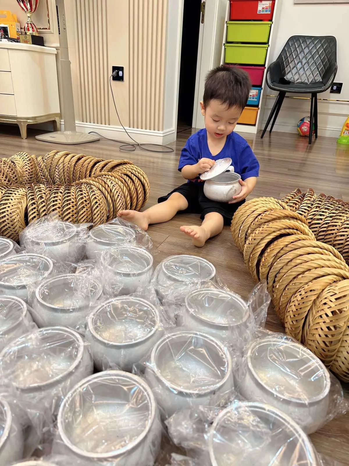 ca-si-bang-kieu-va-vo-moi-6